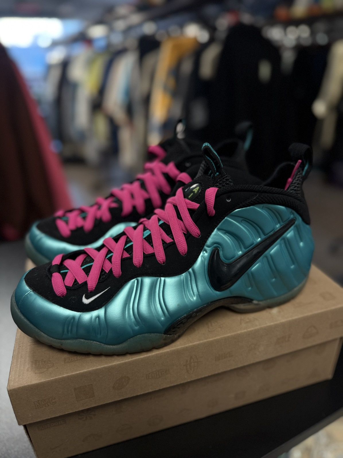 Nike Nike Foamposite Electric Blue Size 11 (2011) (624041-410) Size US 11 / EU 44 - 4 Thumbnail