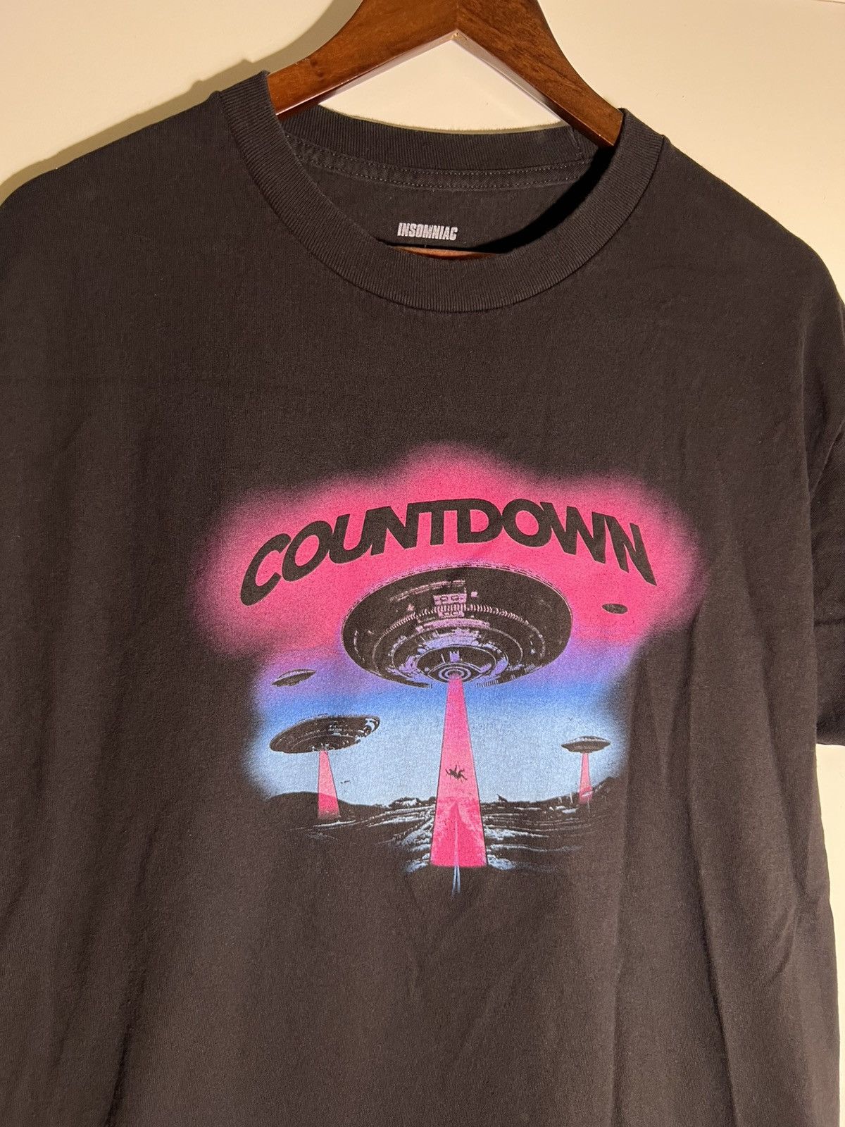 Vintage 2018 Countdown EDM Rave Music Festival UFO Alien Retro Shirt Size US L / EU 52-54 / 3 - 3 Thumbnail