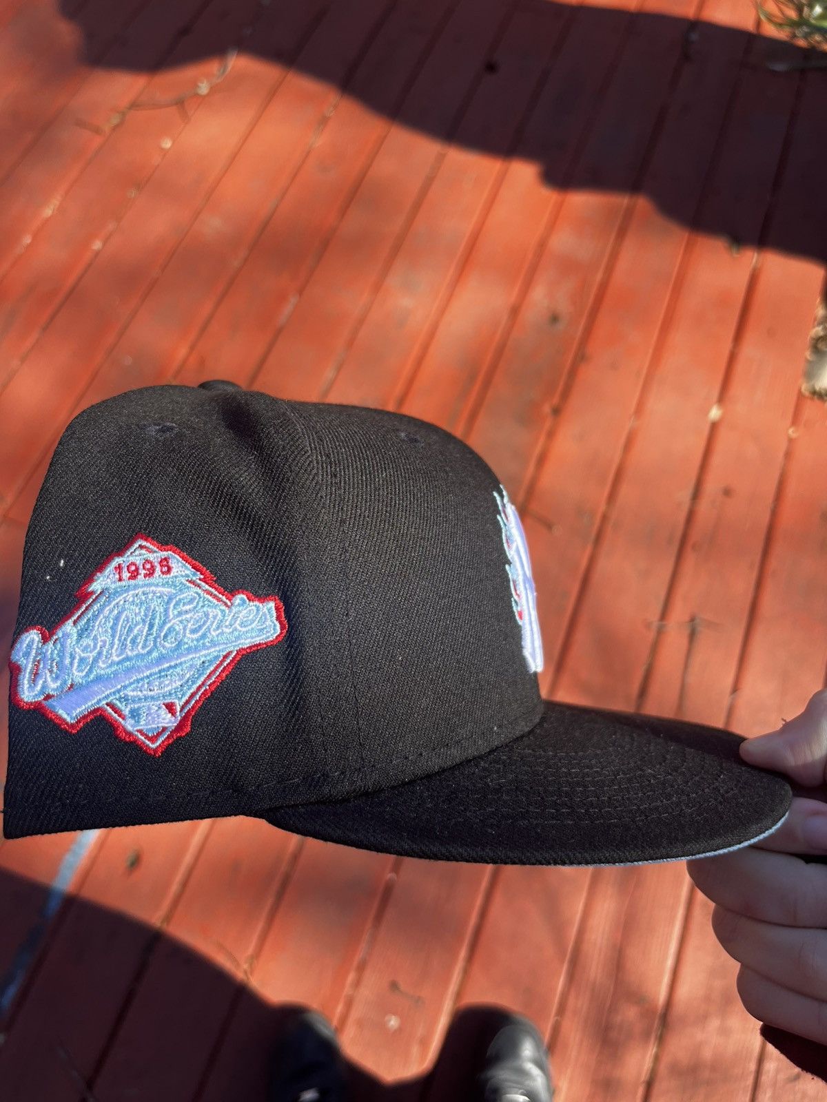 New Era × Vintage Yankees Blue Flame Fitted Size ONE SIZE - 2 Thumbnail