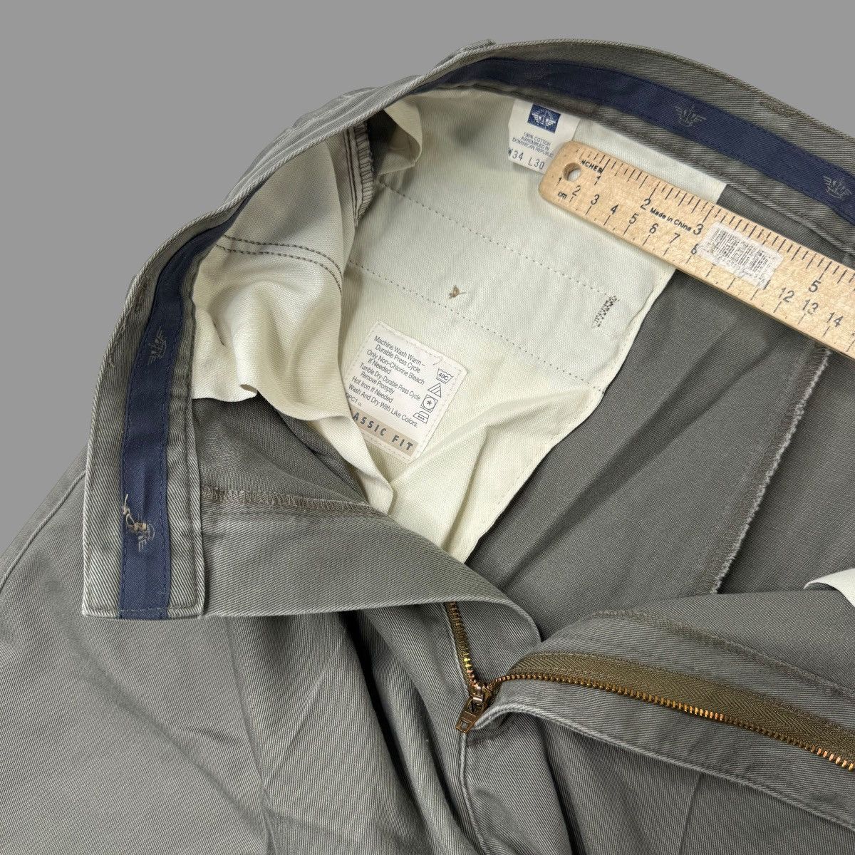 Dockers × Vintage Vintage blank gray dockers pants Size US 33 - 5 Thumbnail