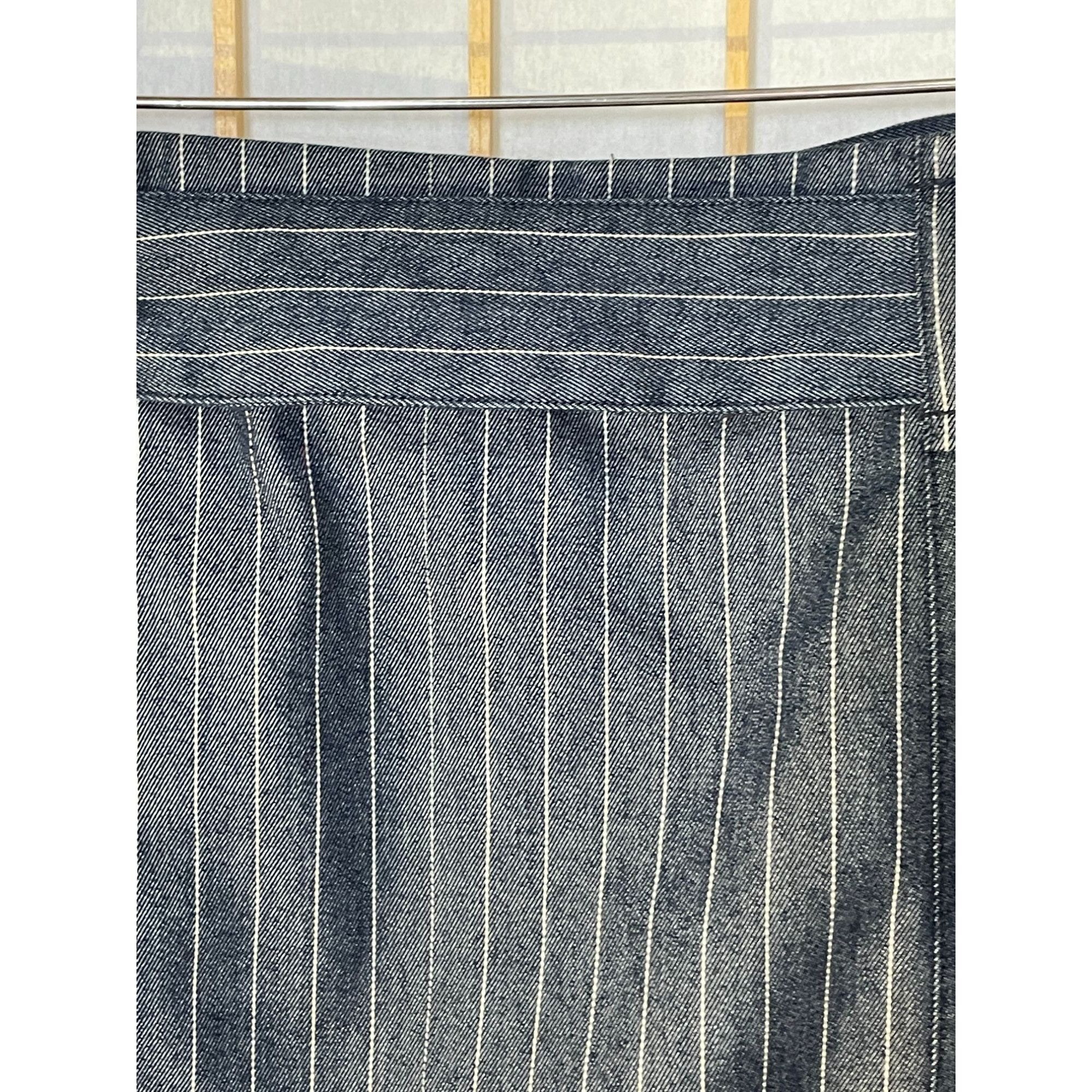 Victoria's Secret Body by Victoria Pinstripe Skirt Size 28" / US 6 / IT 42 - 6 Thumbnail