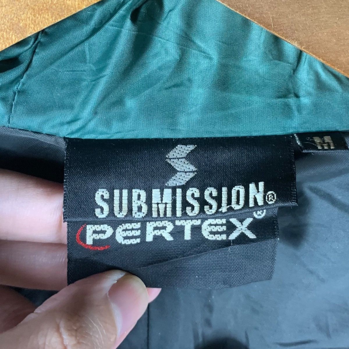 Vintage Vintage PERTEX SUBMISSION OUTDOOR Green Puffer Jacket Size US M / EU 48-50 / 2 - 7 Thumbnail