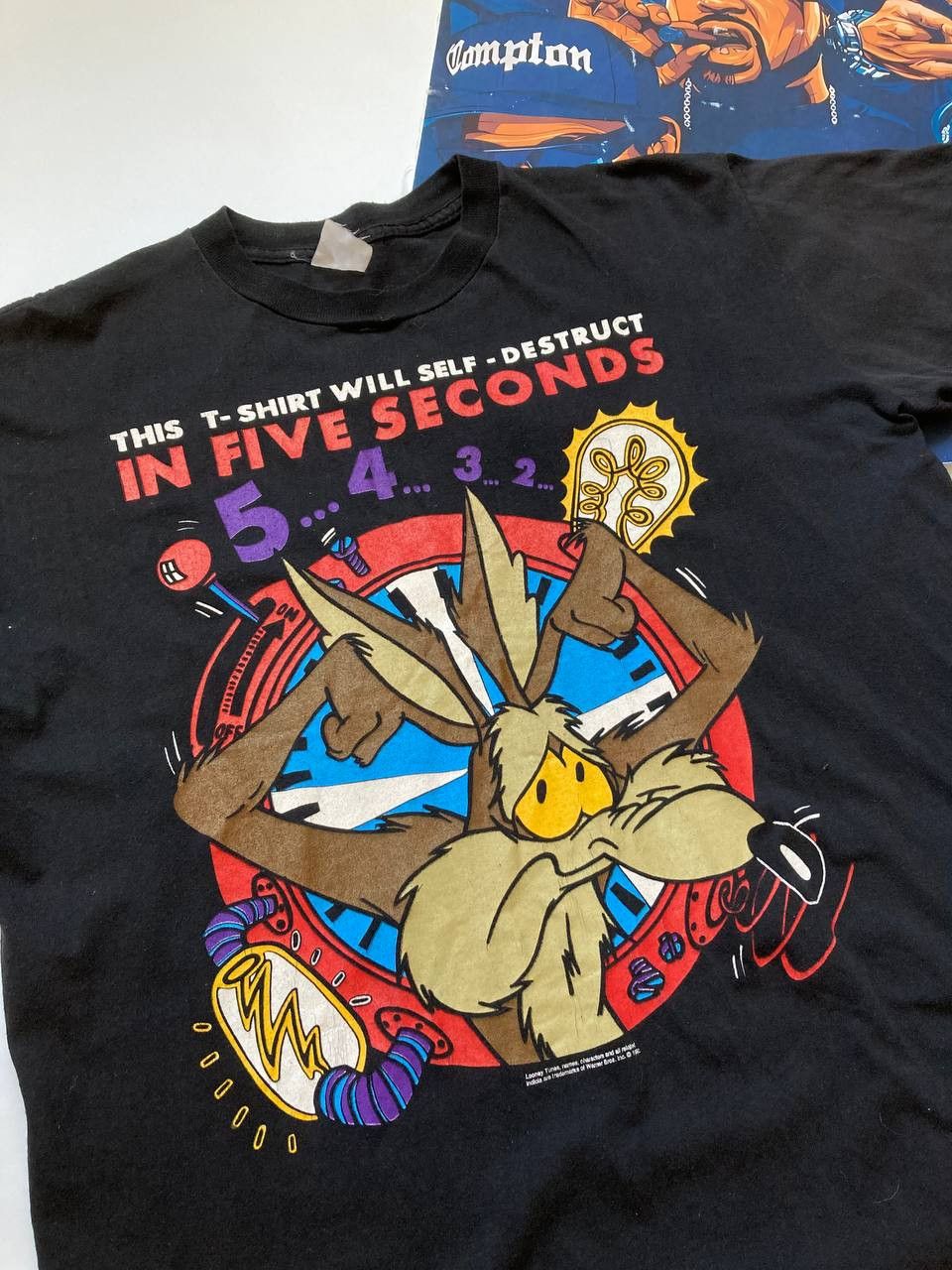 Band Tees Rare Vintage 1992 Looney Tunes Wile E. Coyote Tee Size US M / EU 48-50 / 2 - 3 Thumbnail