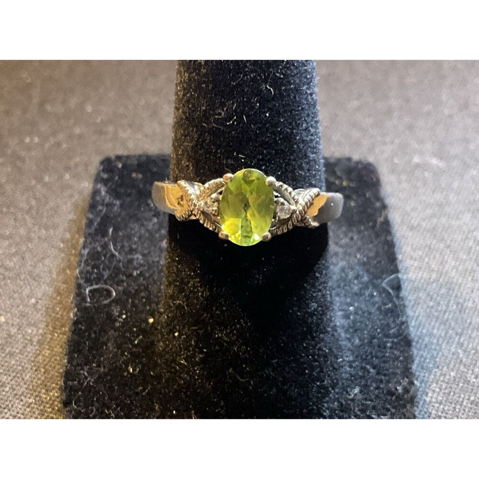 Other 925 Sterling Silver Vintage Peridot And Diamond Size 7 Ring Size ONE SIZE - 1 Thumbnail