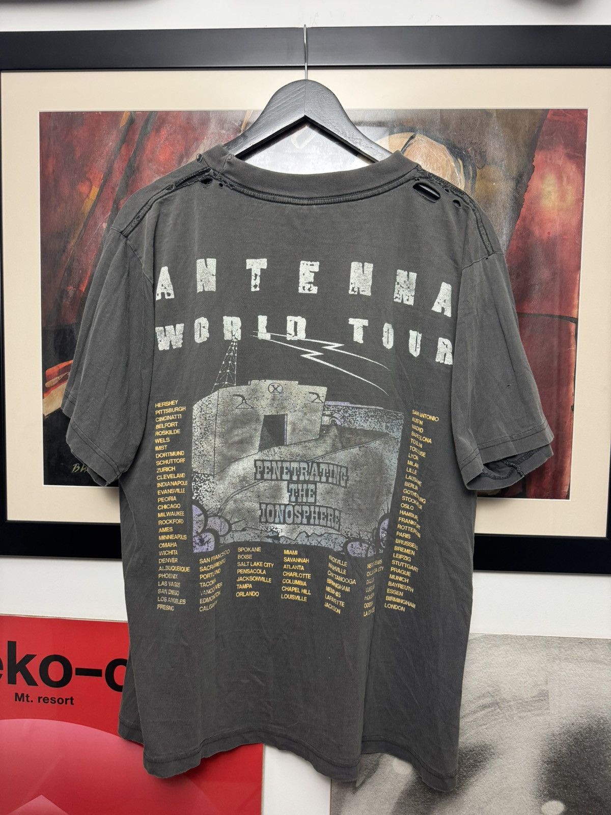 Band Tees Vintage 90s World Tour Tee ZZ Top Antena Distressed Washed Size US XL / EU 56 / 4 - 2 Thumbnail