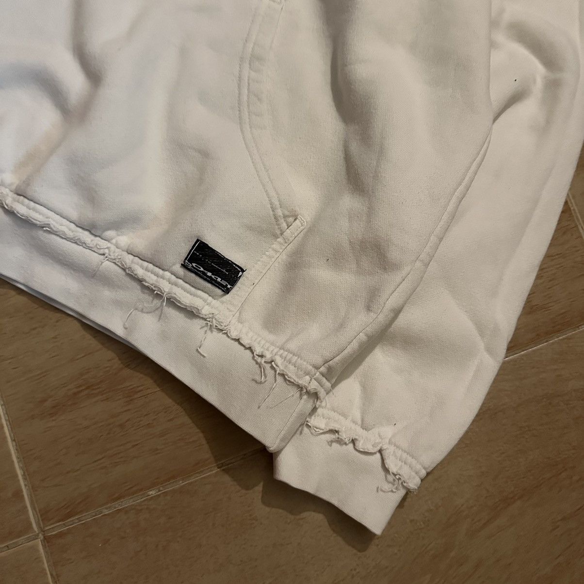 Oakley Rare Y2K Oakley Hoodie Size US L / EU 52-54 / 3 - 4 Thumbnail