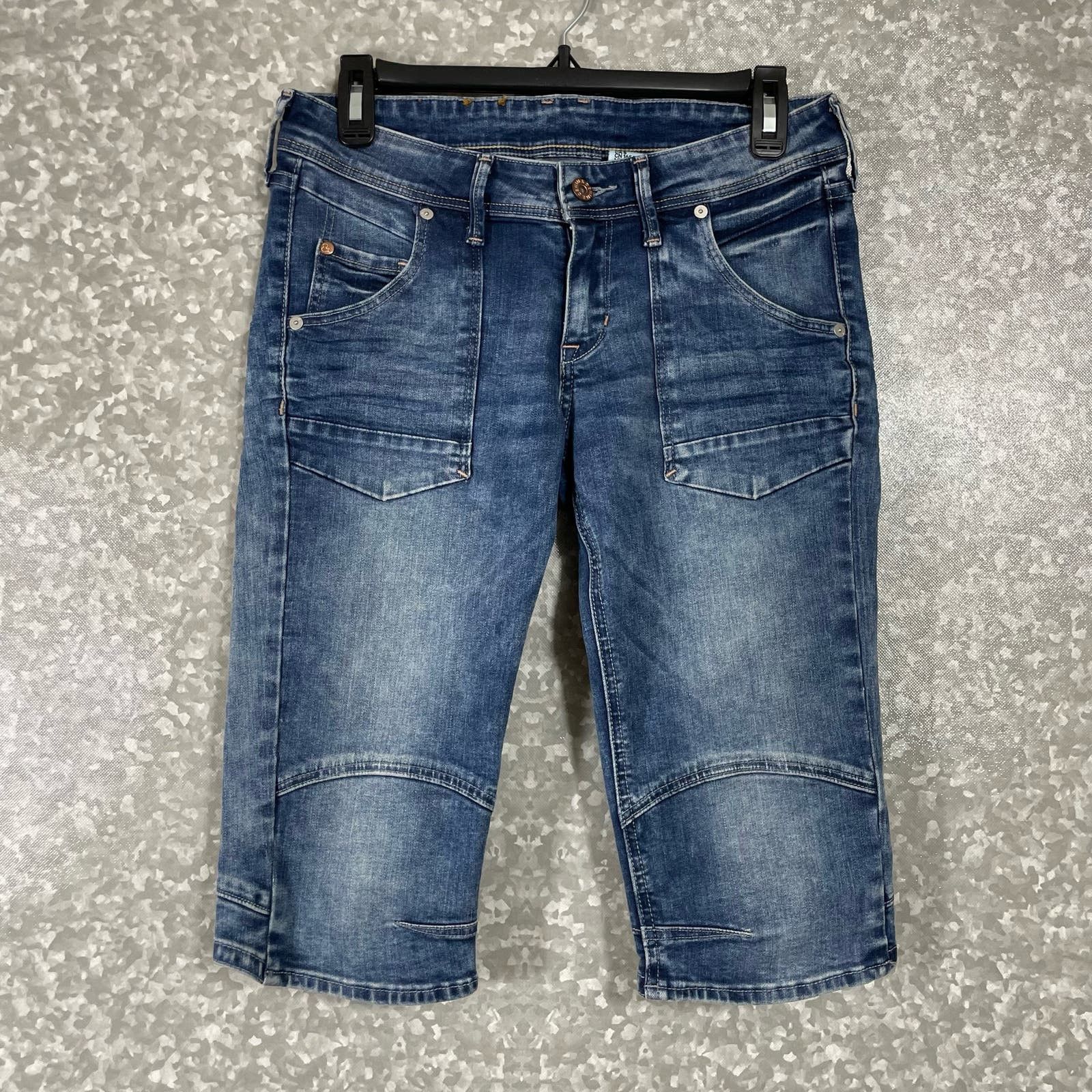 H&M H&M & Denim Low Waist Seamed Bermuda Jean Shorts - Size 8 Size 28" / US 6 / IT 42 - 1 Thumbnail