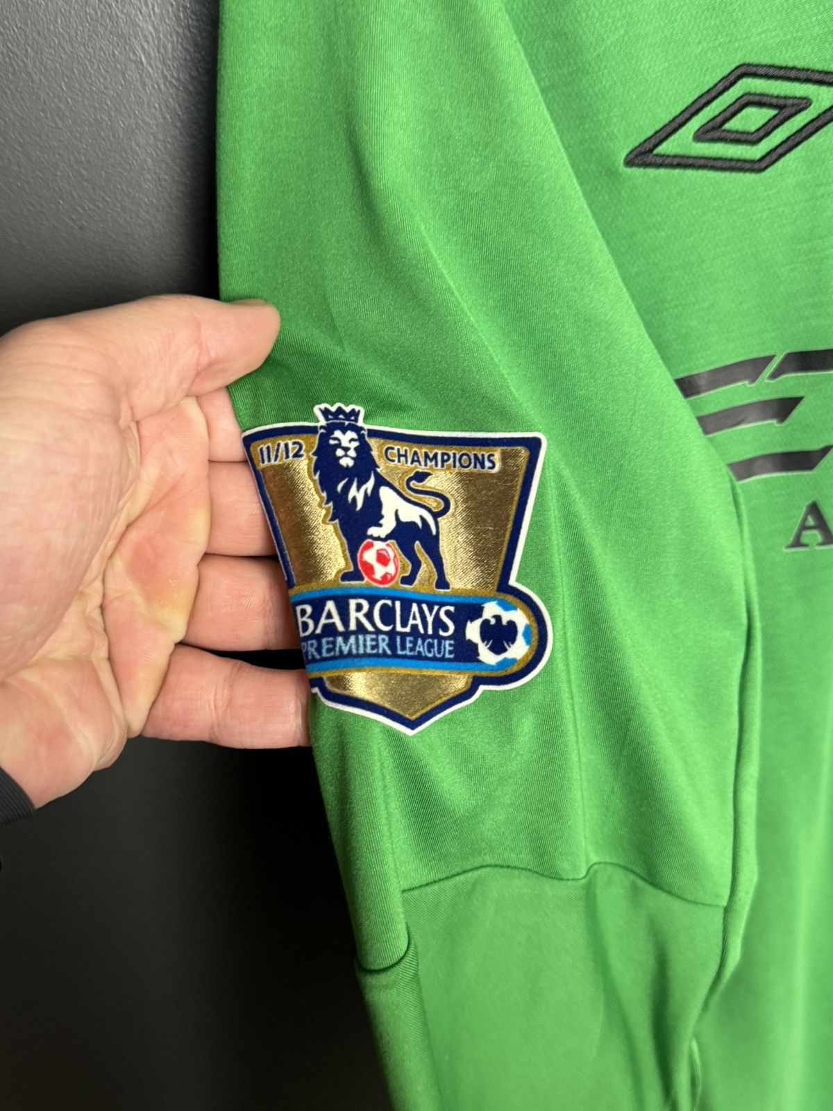 Umbro Manchester City 12/13 Goalkeeper Hart Football Jersey Size US M / EU 48-50 / 2 - 5 Thumbnail