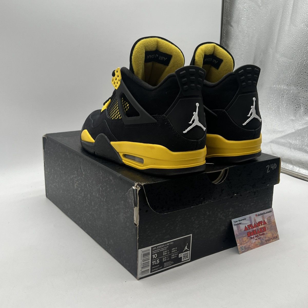 Jordan Brand Air Jordan 4 Thunder Size US 10 / EU 43 - 4 Thumbnail
