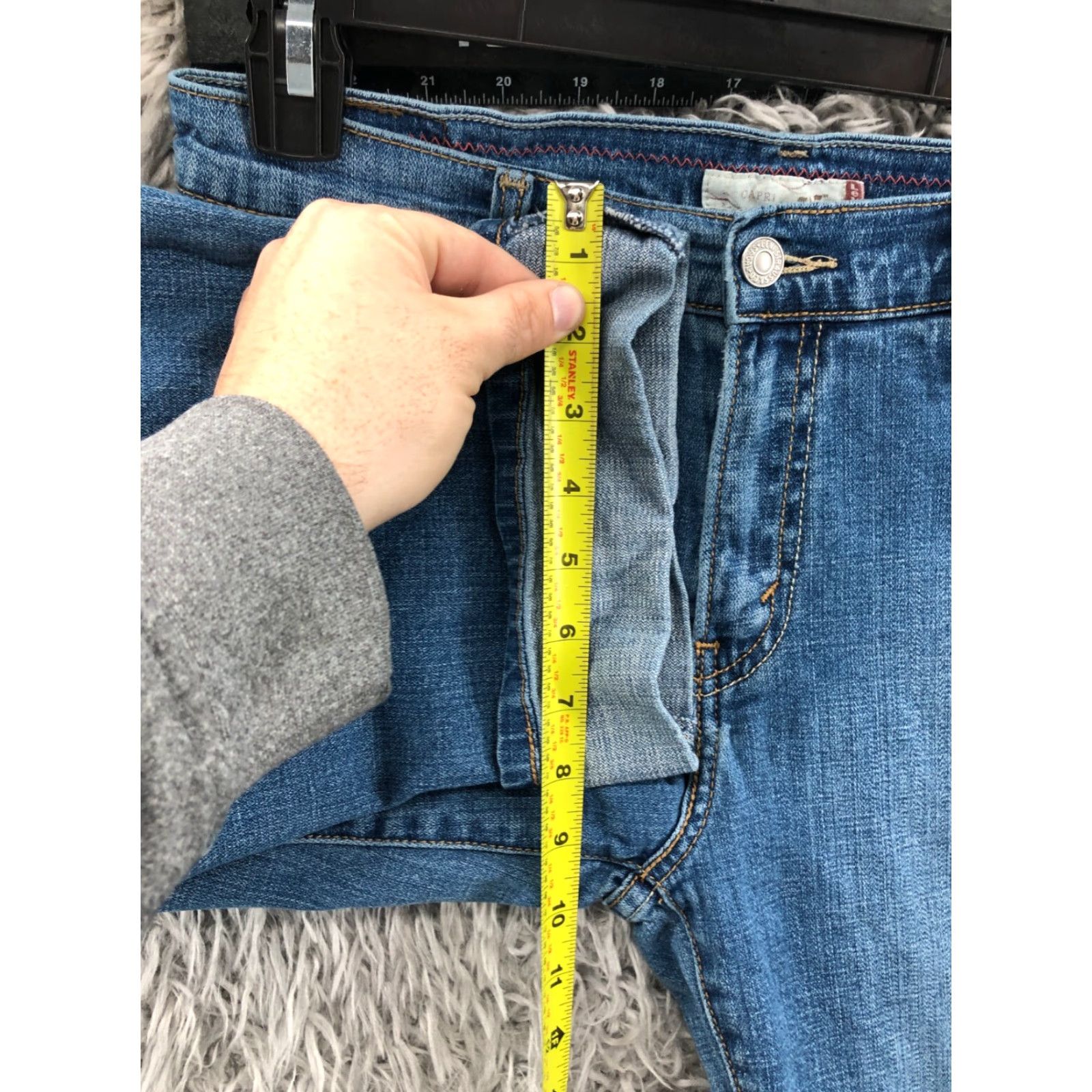 Levi's Levi's 515 Capri Jeans Size 8 Womens Medium Wash Blue Regular 5-Pocket Denim Cotton Belt Loops Mens Womens Boys Girls Size 30" / US 8 / IT 44 - 4 Thumbnail