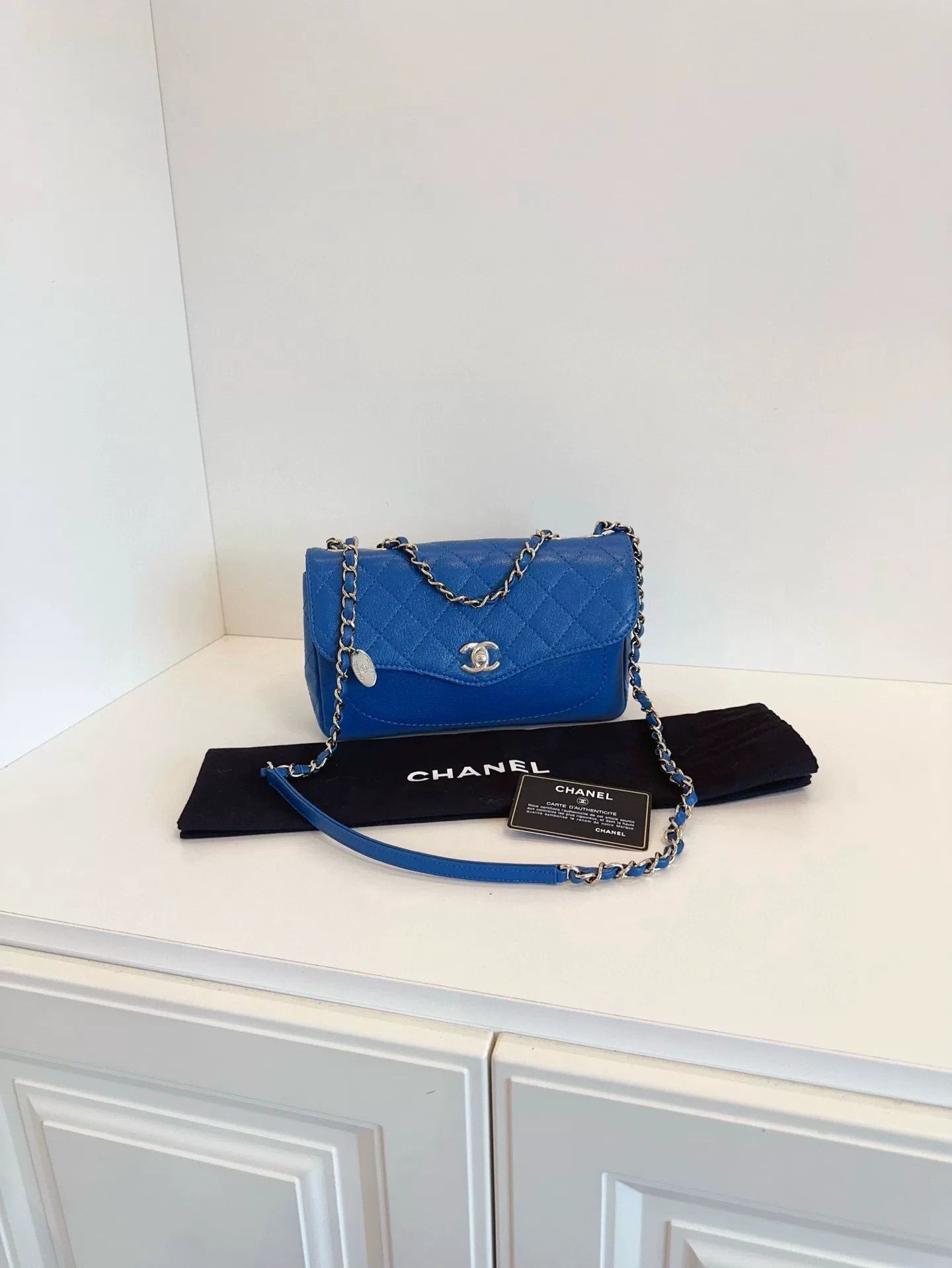 Chanel Pre-loved Bag Very good condition Size ONE SIZE - 1 Thumbnail