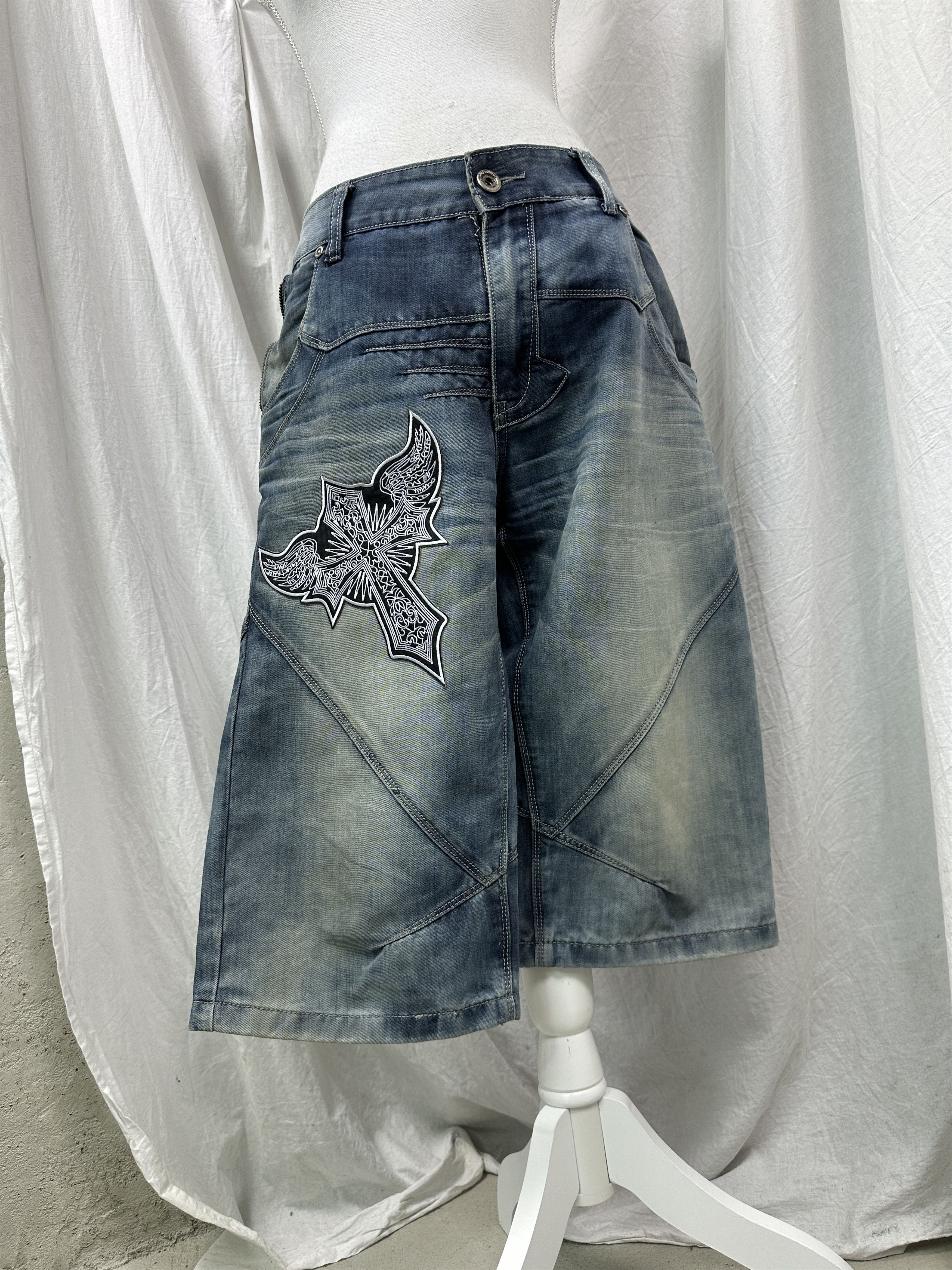 Vintage Vintage Denim Hip Hop Streetwear Washed Jeans Jorts Y2K Size US 33 - 1 Thumbnail