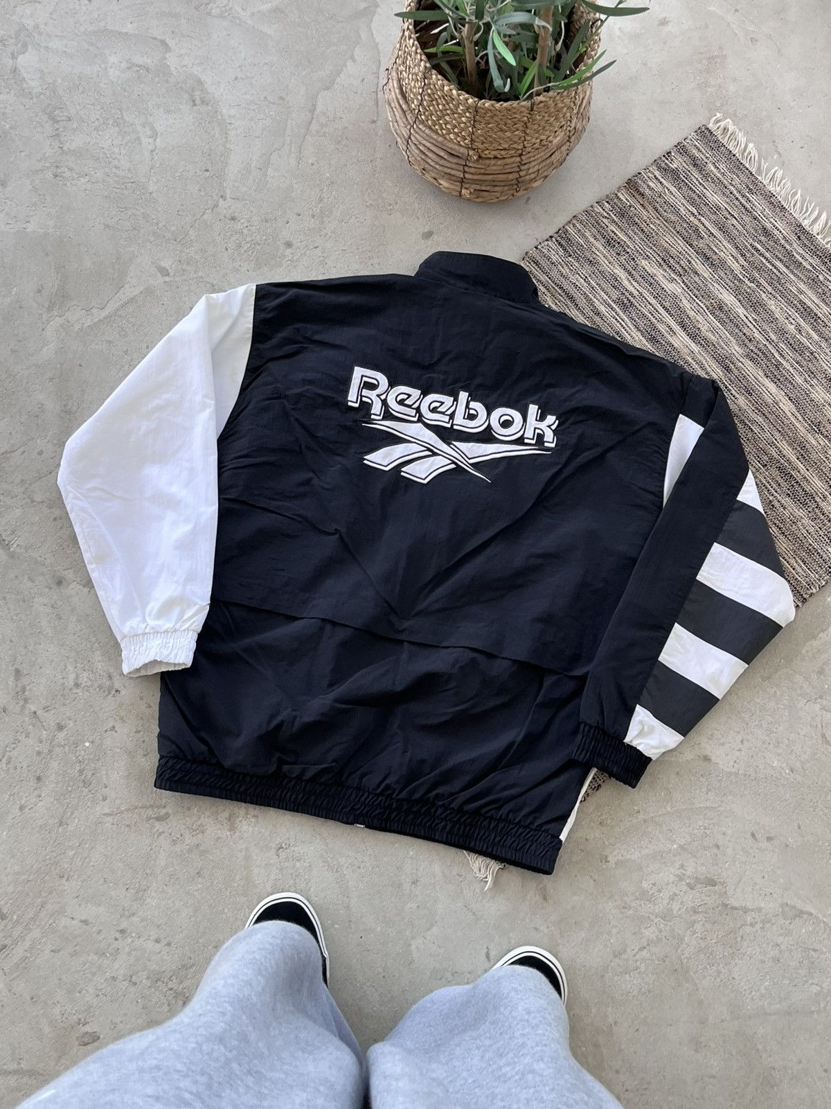 Reebok Reebok Track Jacket Black White Retro logo Sportswear Y2K Size US L / EU 52-54 / 3 - 2 Thumbnail