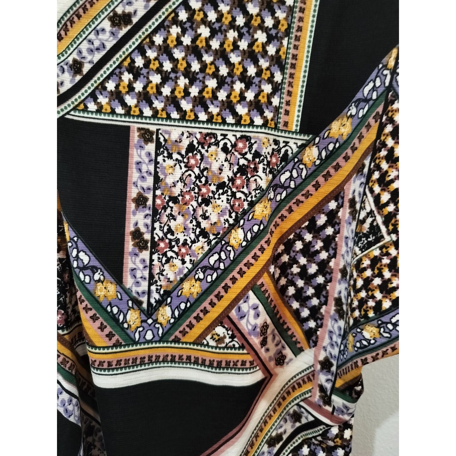 Other Late August Patchwork Zip Front Short Sleeve Top M Size M / US 6-8 / IT 42-44 - 2 Thumbnail