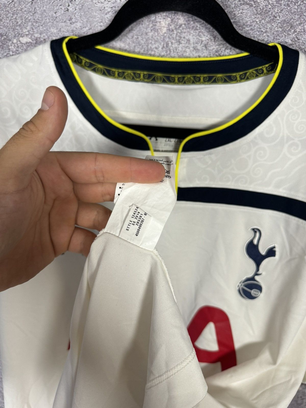 Under Armour × Vintage Vintage Tottenham 2014/15 Under Armour Soccer Jersey Size US XXL / EU 58 / 5 - 12 Thumbnail