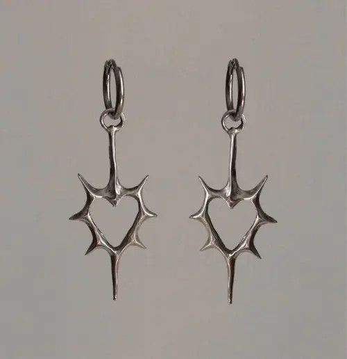 Japanese Brand × Jewelry Goth Thorn Heart Earrings Korean Fashion Size ONE SIZE - 1 Thumbnail