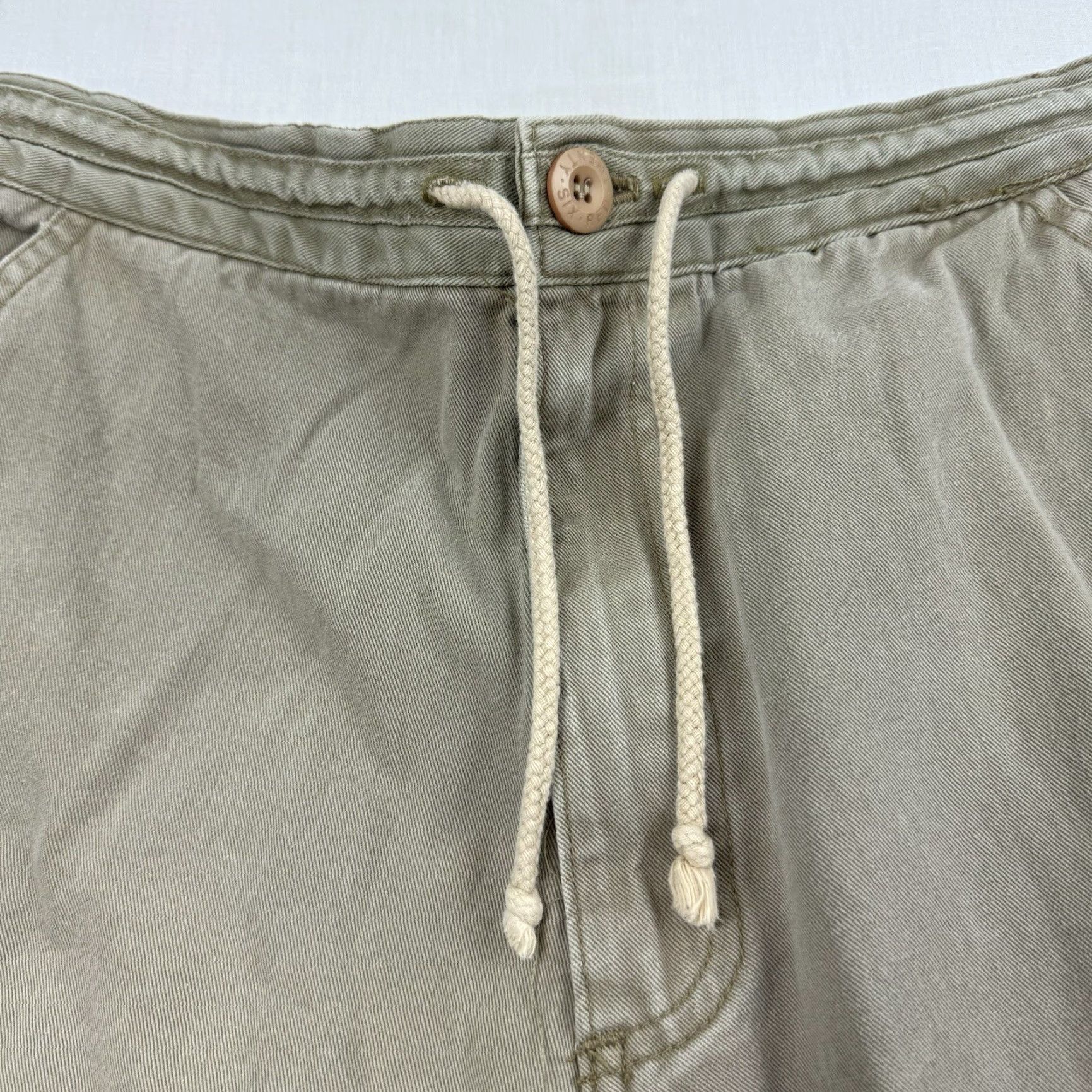 Vintage VINTAGE 26 Red Cargo Shorts Men Adult Medium Khaki Skater Y2K 90s Grunge Casual Size US 31 - 6 Thumbnail