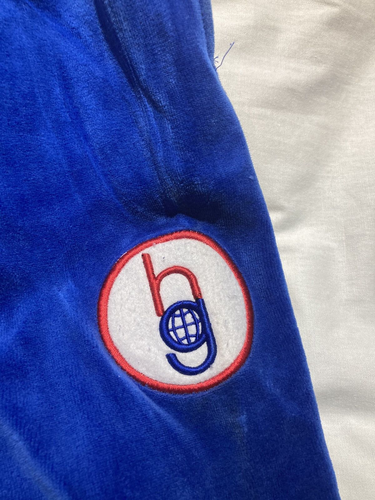 Fubu Platinum Fubu Harlem Globtrotters Track Pants, Men’s size XL Size US 36 / EU 52 - 4 Thumbnail