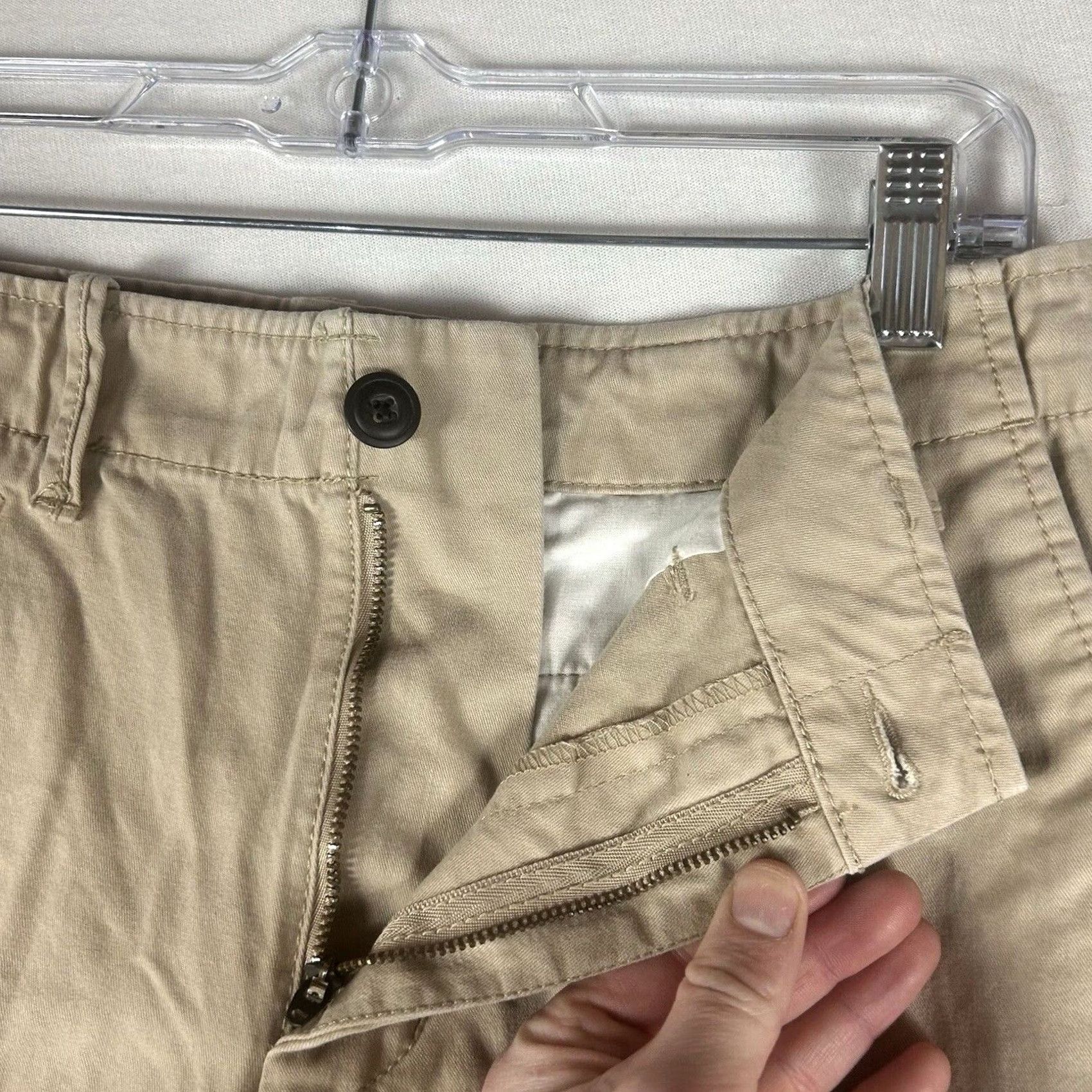 Old Navy Old Navy Khaki Pants Mens 28x30 Straight Leg Cotton Casual Size US 28 / EU 44 - 4 Thumbnail