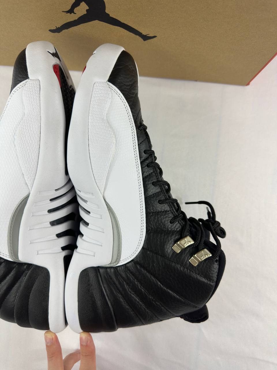Nike Nike Air Jordan 12 Retro 'Playoff' 2022 CT8013-006 Size US 12 / EU 45 - 12 Thumbnail