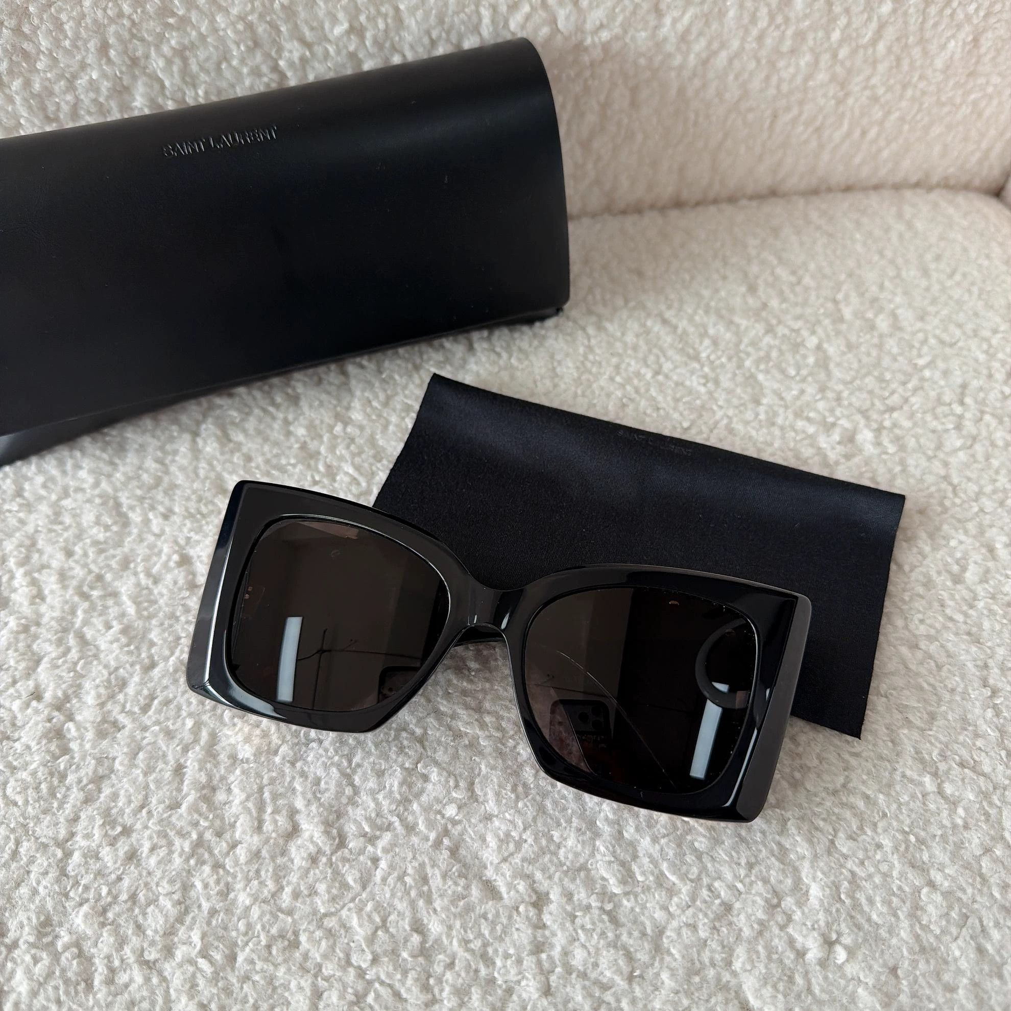 Yves Saint Laurent YSL Large Logo Shades 8619 Size ONE SIZE - 2 Thumbnail