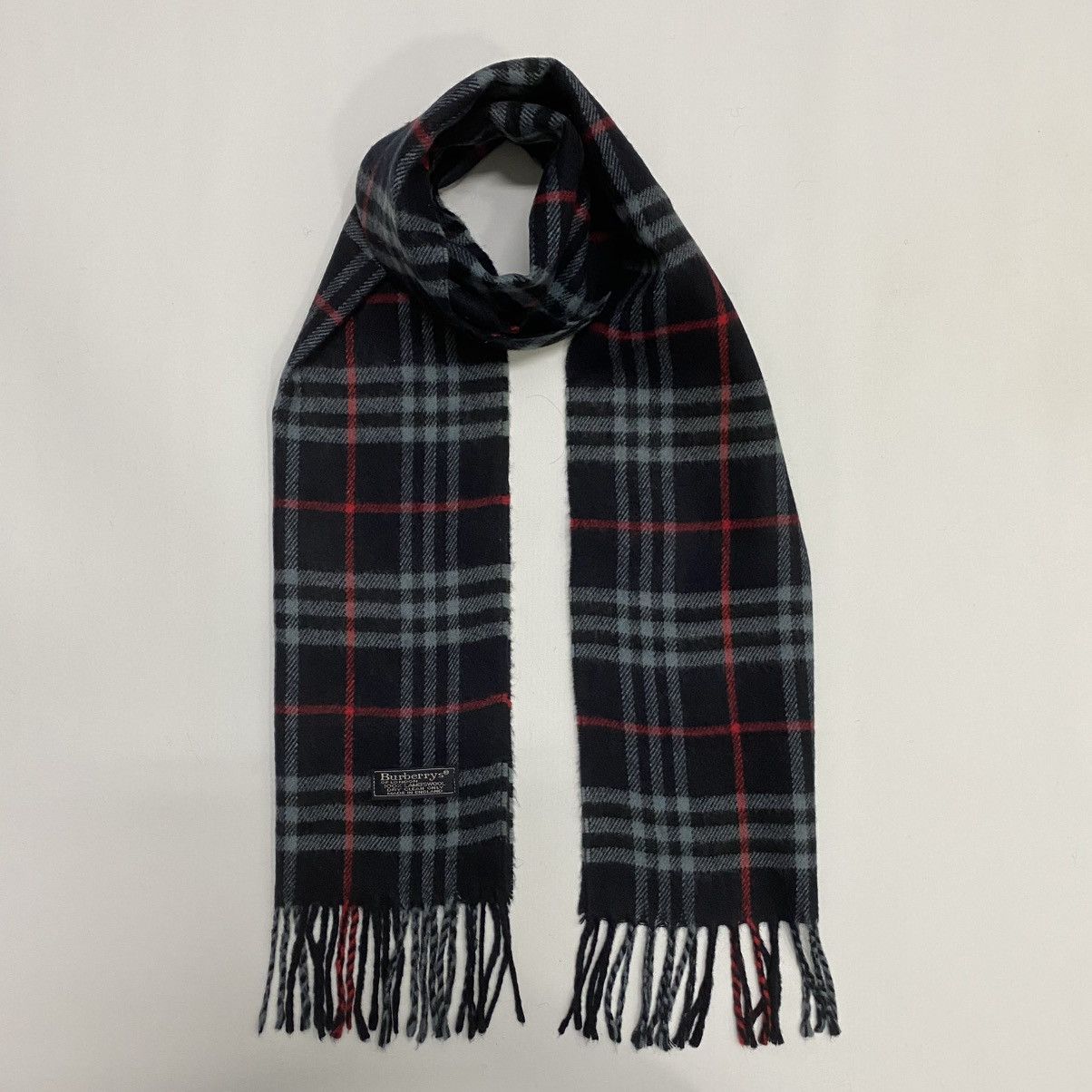 Burberry BURBERRYS SCARF MUFFLER BUR007 Size ONE SIZE - 1 Thumbnail