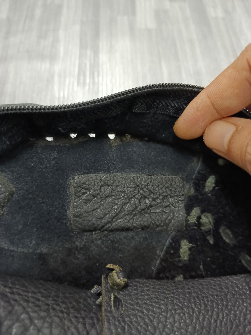 Leather OG🔥LEATHER PACTHWORK CROSSBODY Size ONE SIZE - 6 Thumbnail