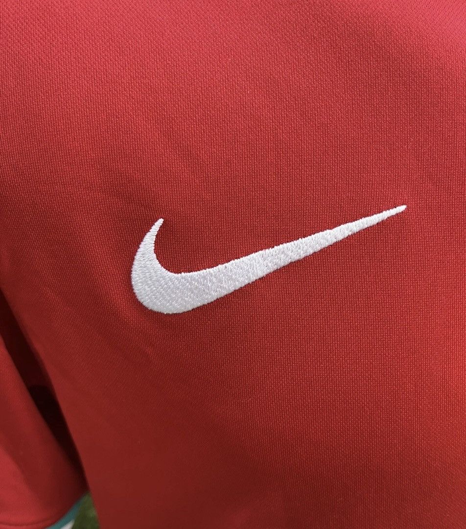 Nike Liverpool jersey salah Size US S / EU 44-46 / 1 - 9 Thumbnail