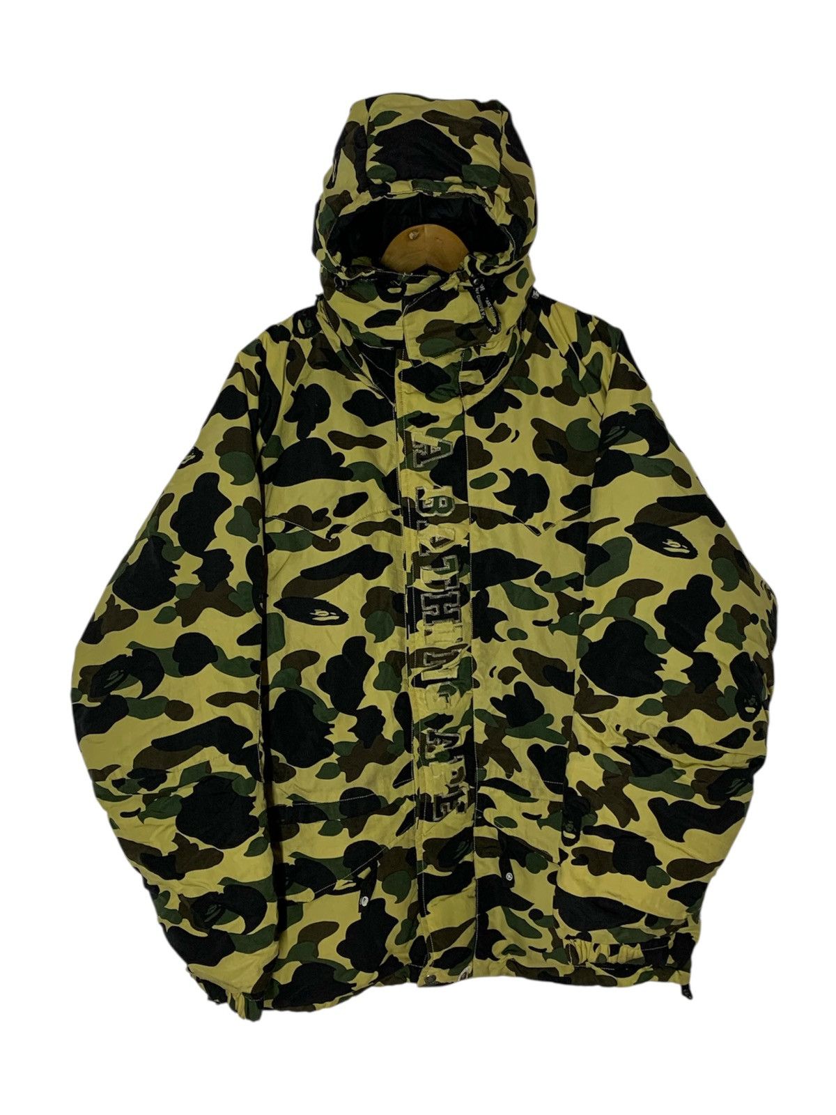 Bape Vintage BAPE 1st Camo Snowboard Puffer Down Jacket Size US L / EU 52-54 / 3 - 1 Thumbnail