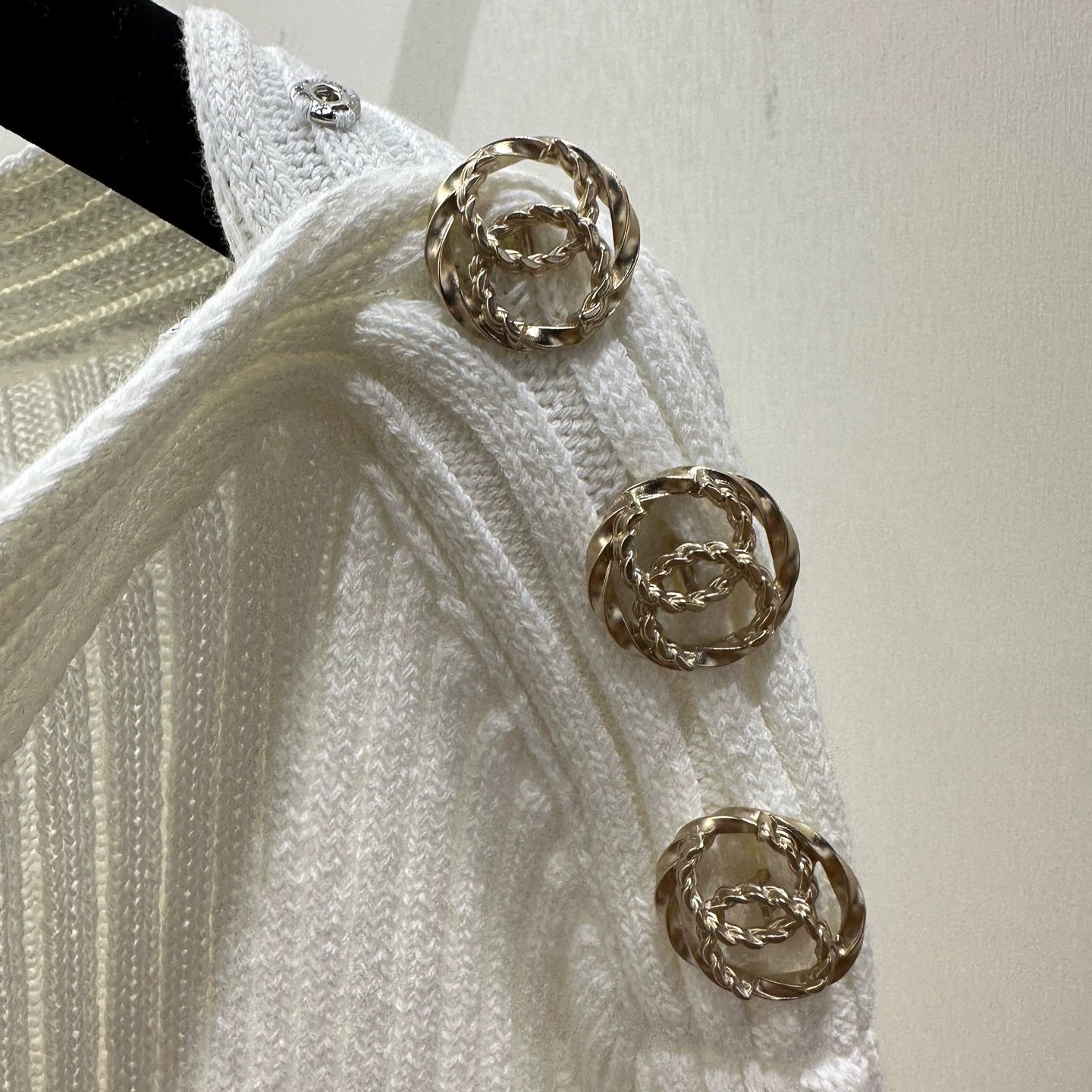 Chanel Chanel apr457 OffShoulder BigLogo GoldBtn CottonDress 38 Size S / US 4 / IT 40 - 6 Thumbnail