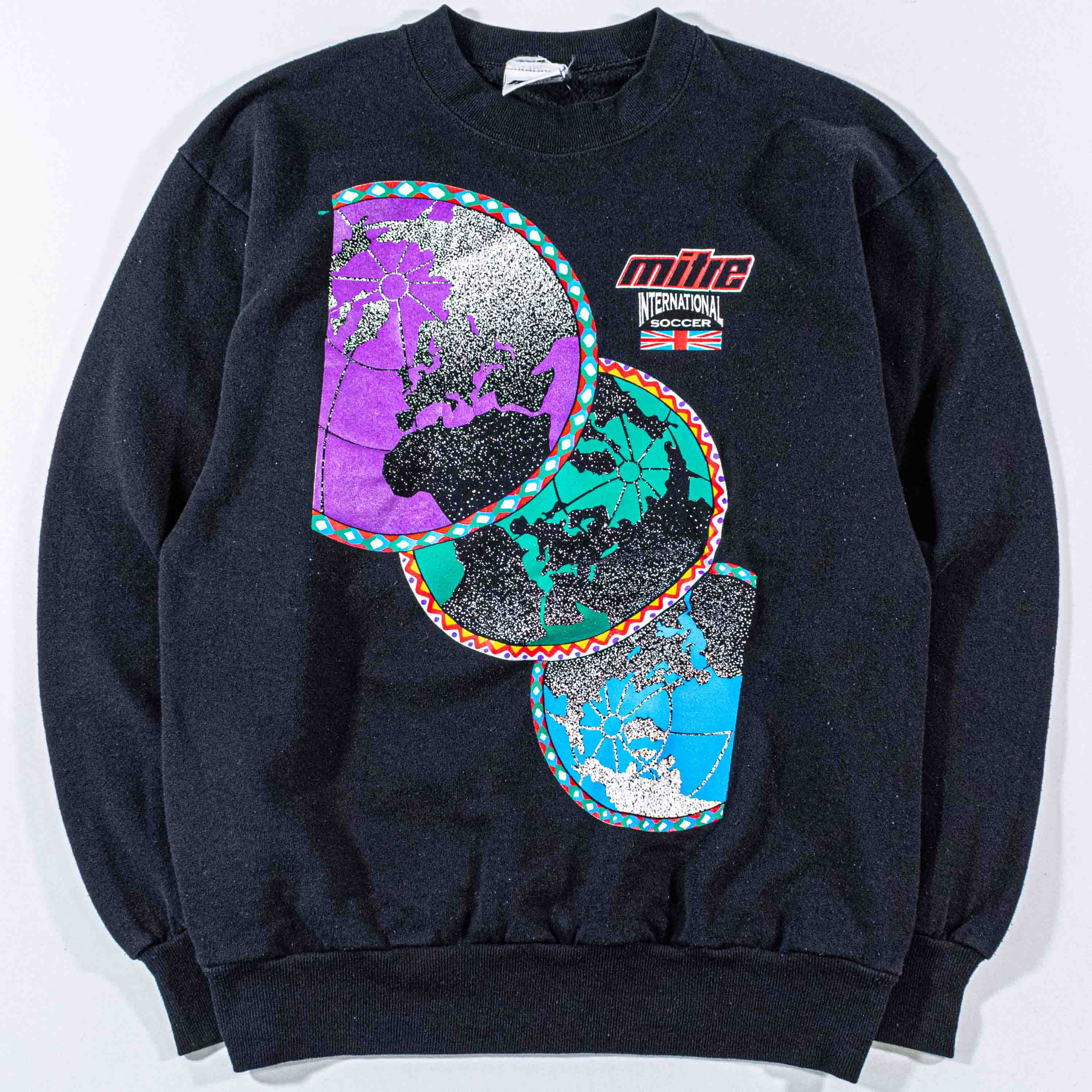 Vintage Vintage Mitre International Globe Sweatshirt 90s Soccer Size US M / EU 48-50 / 2 - 1 Thumbnail