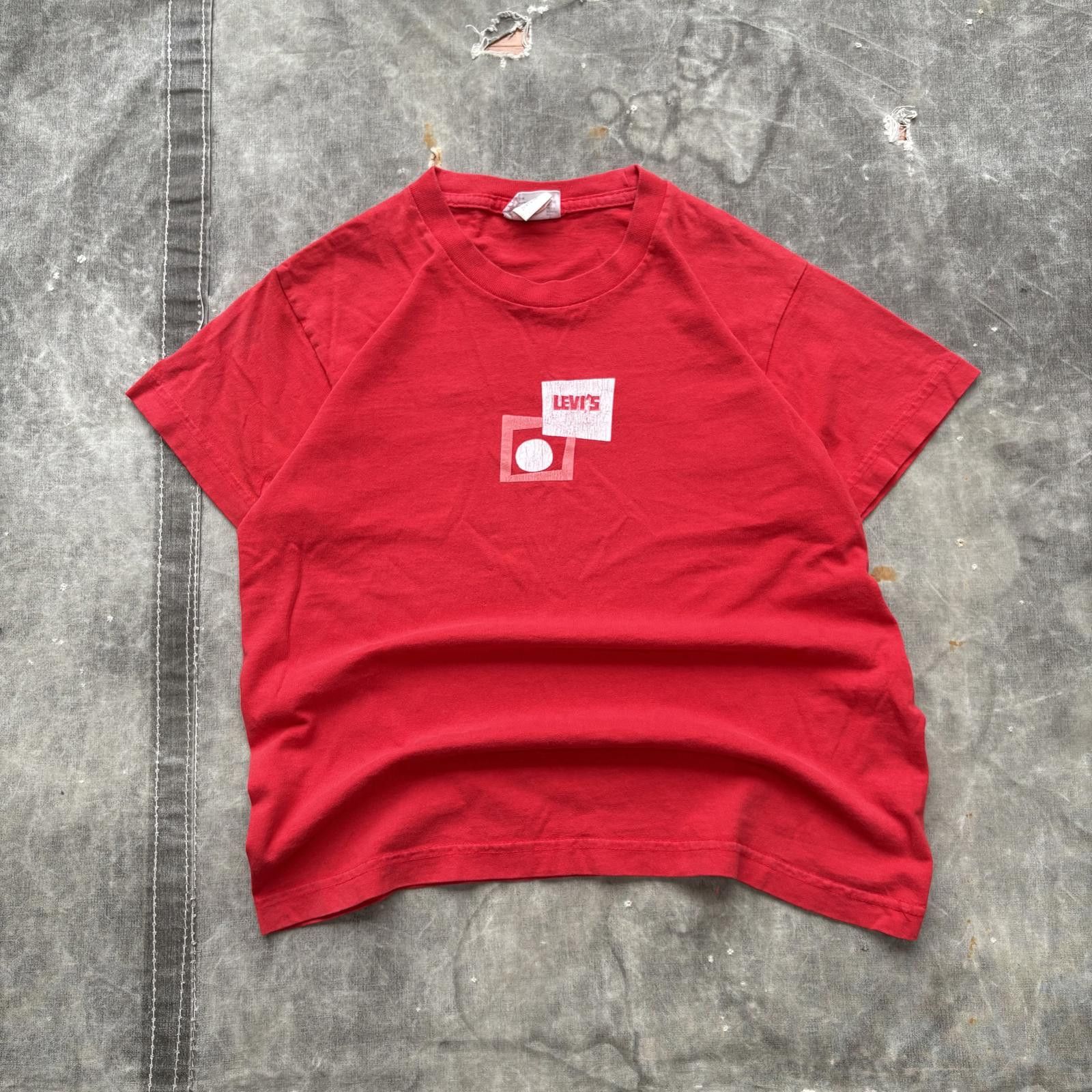 Levi's Vintage Y2K Red Levi’s Cute Simple Unique Women’s Shirt Size M / US 6-8 / IT 42-44 - 1 Thumbnail