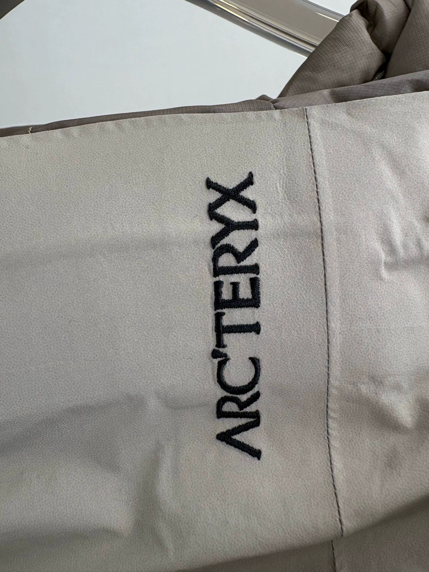 Arc'teryx ARCTERYX BETA DOWN INSULATED down jacket Size US L / EU 52-54 / 3 - 3 Thumbnail