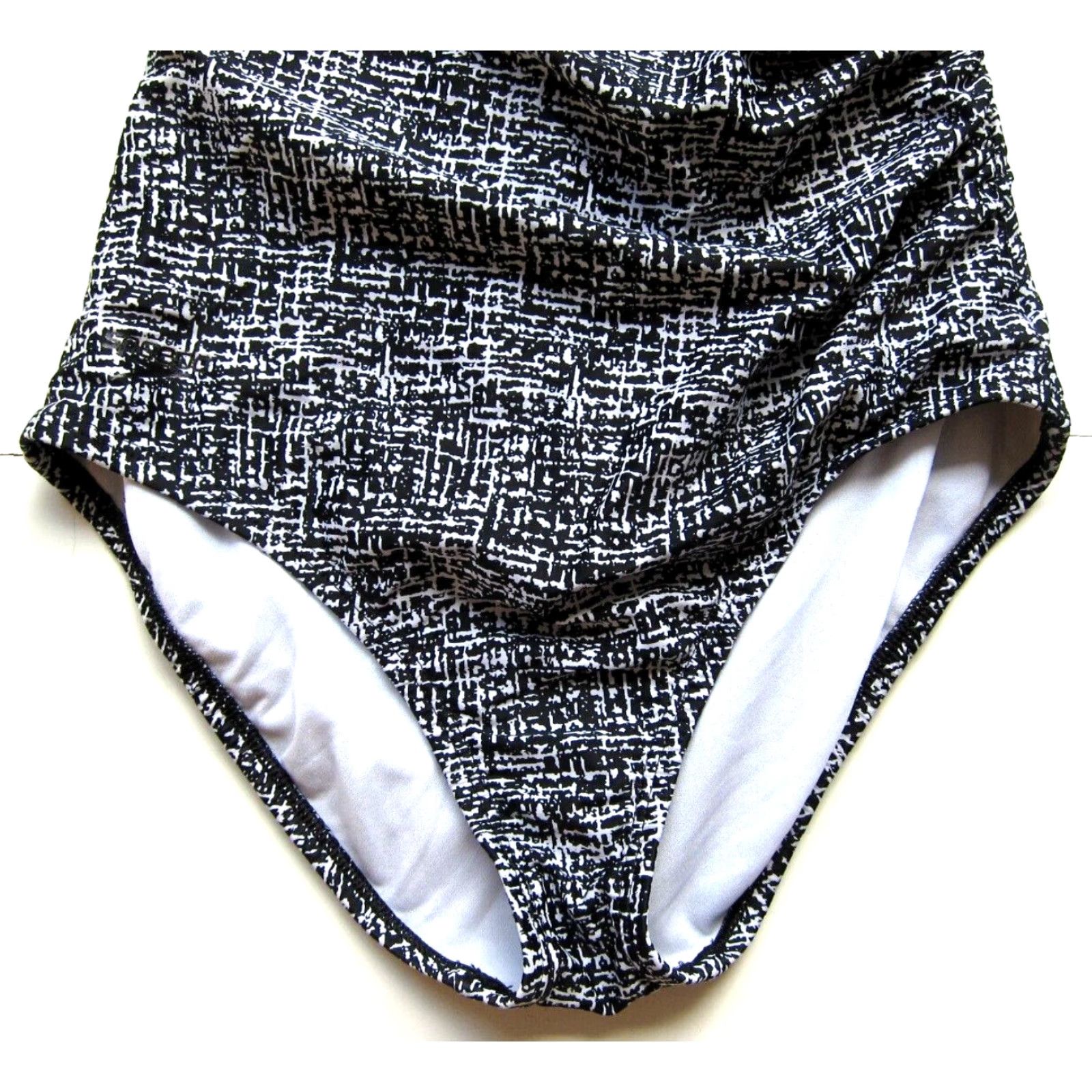 Speedo VINTAGE Speedo One Piece Swimsuit Women 6 Black Slimming Plaid Pattern Wide Strap Size ONE SIZE - 4 Thumbnail