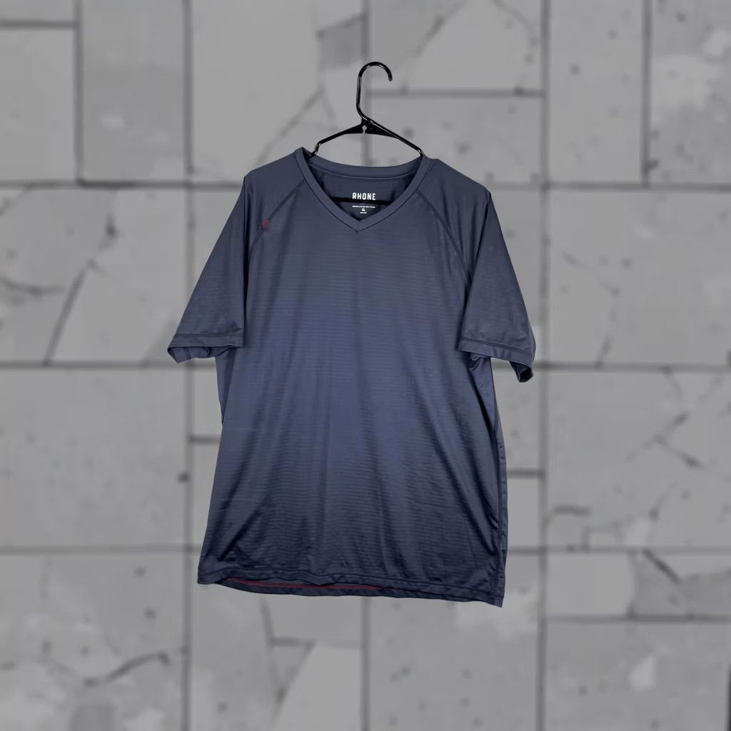 Rhone Rhone Shirt Mens XL Gray V Neck Short Sleeve Athletic Performance Top Workout Size US XL / EU 56 / 4 - 1 Thumbnail