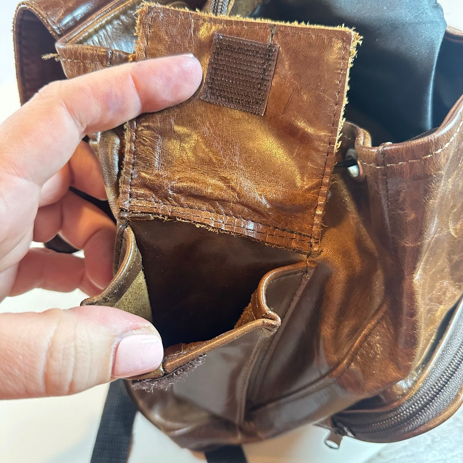 Other Brown Leather Backpack Satchel Zip Up Slingback Straps Size ONE SIZE - 10 Thumbnail
