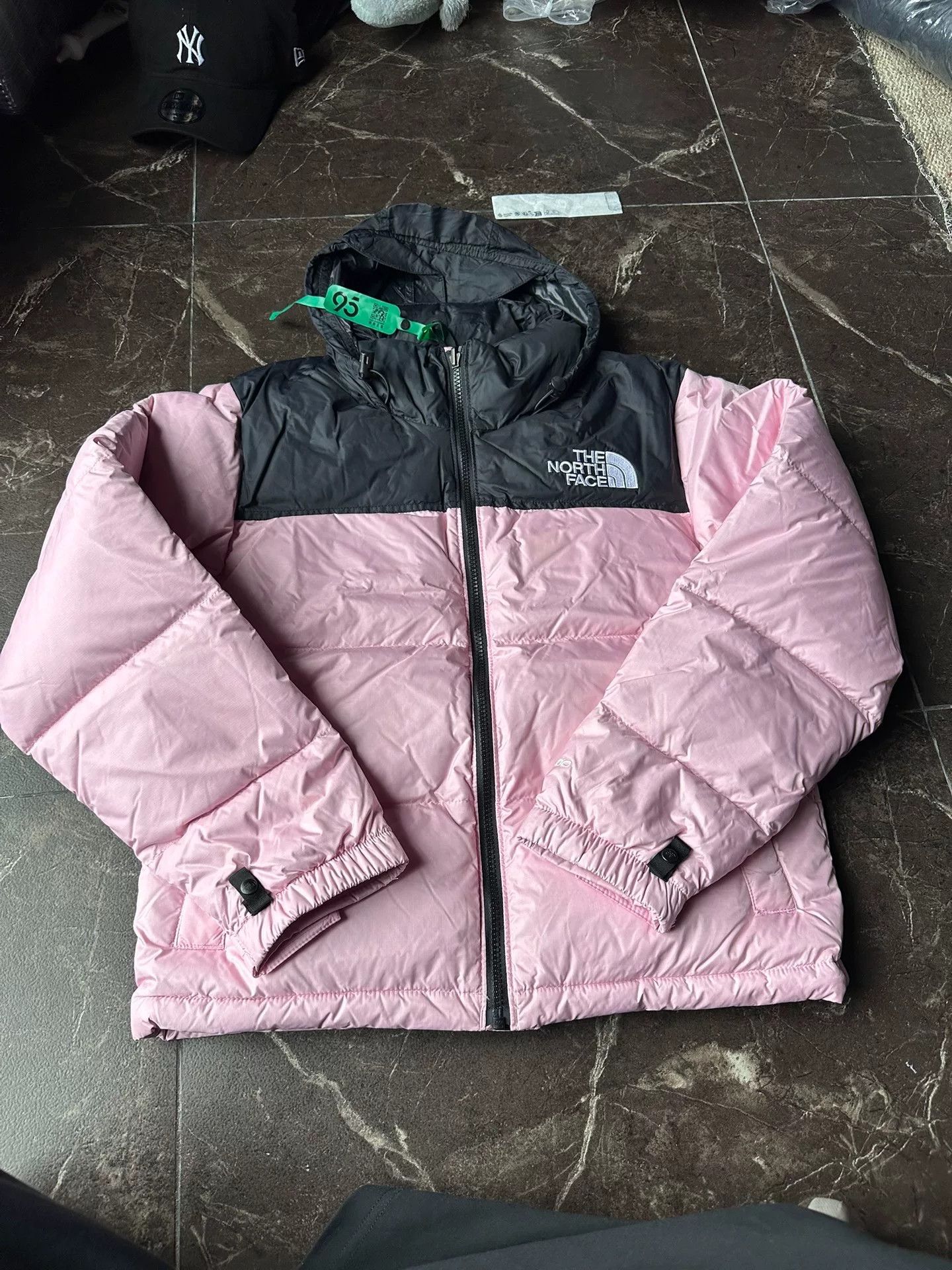 The North Face The North Face 1996 Women's Pink Down Jacket Size S / US 4 / IT 40 - 1 Thumbnail