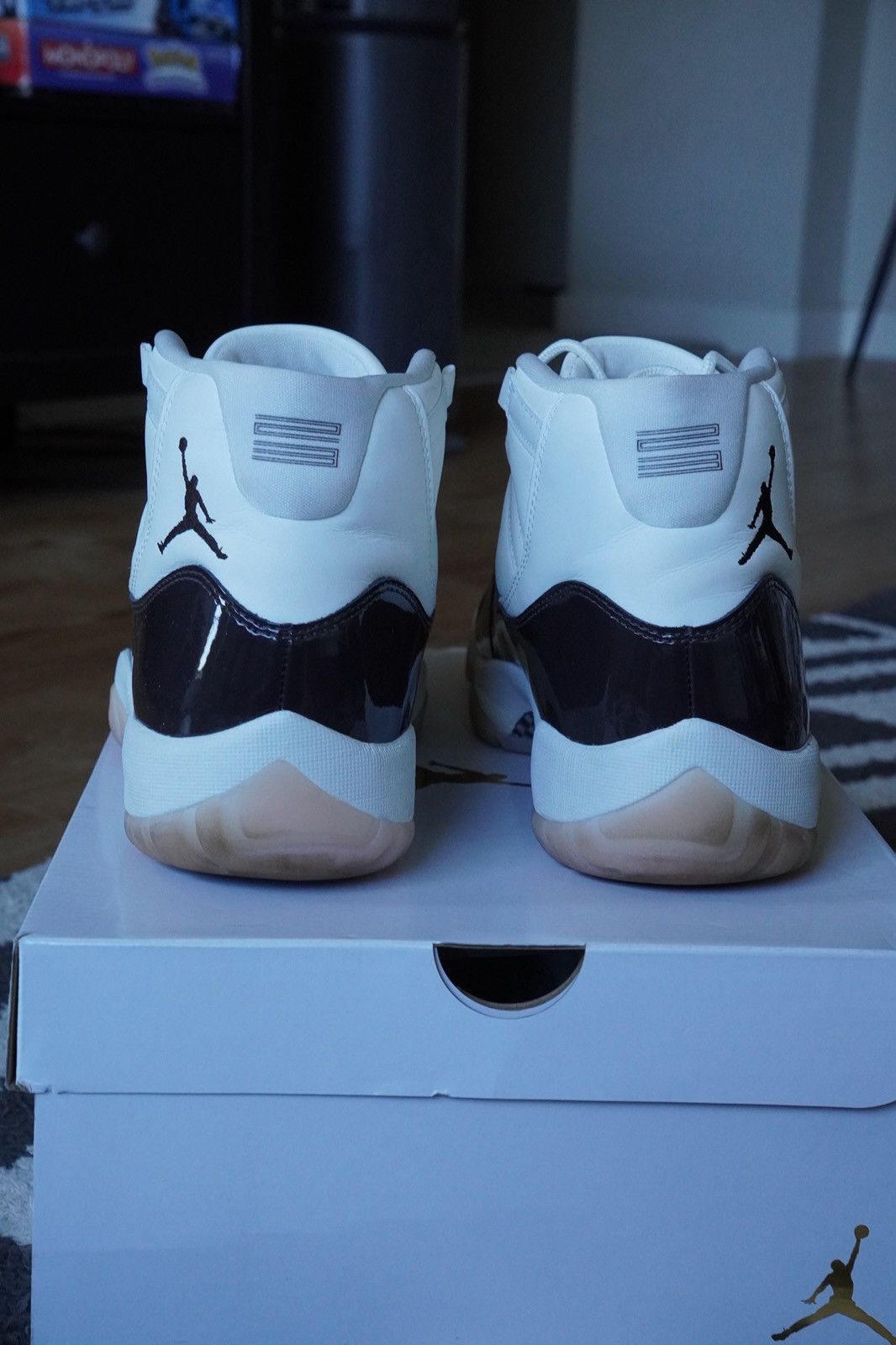 Jordan Brand Jordan 11 Neopolitan Size US 10 / EU 43 - 4 Thumbnail