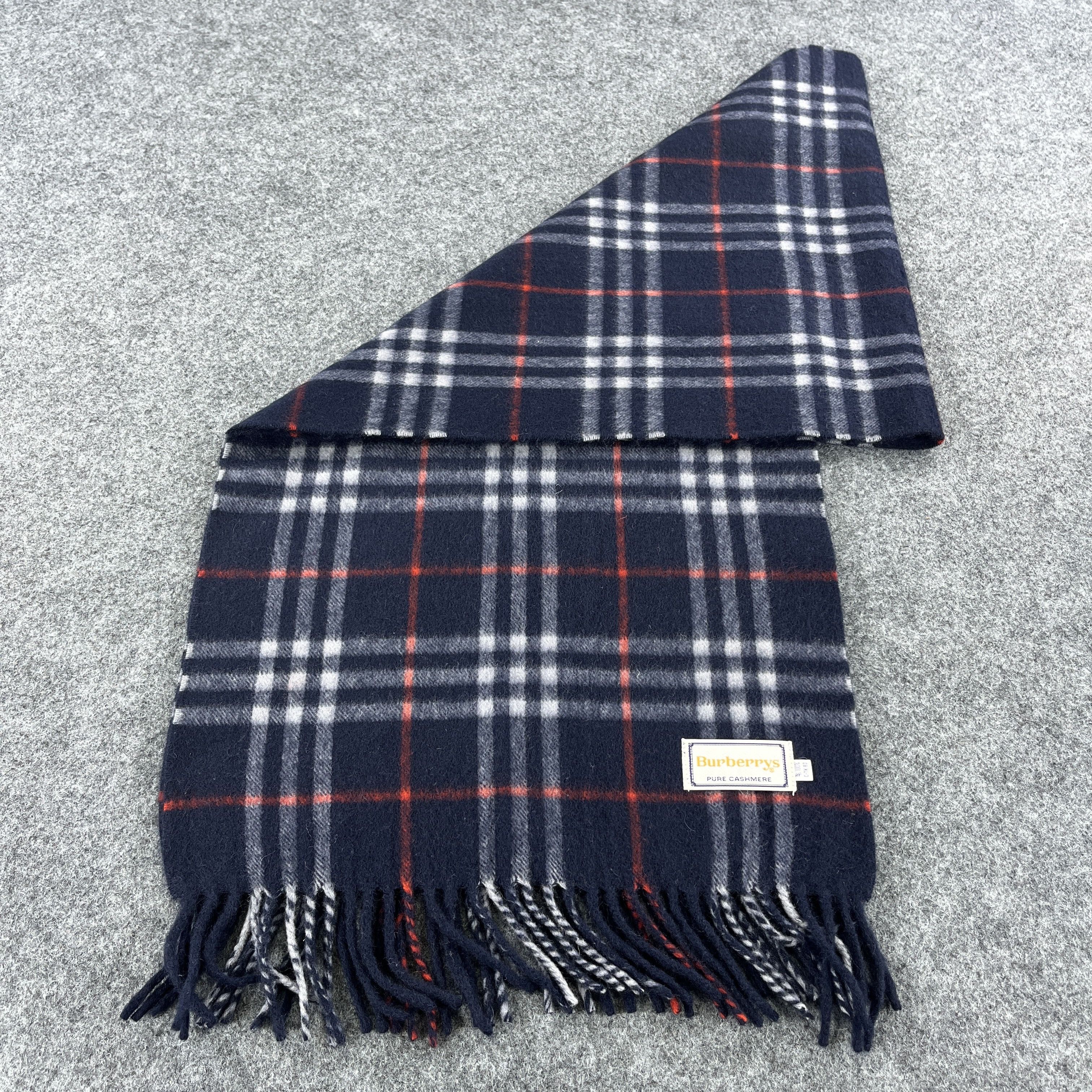 Burberry Burberry Scarf / Muffler / Neckwear T1388 Size ONE SIZE - 3 Thumbnail