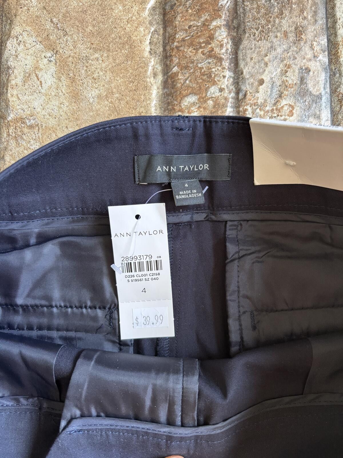 Ann Taylor Ann Taylor Navy Boardwalk Shorts Bermuda Classic Size 4 Size 27" / US 4 / IT 40 - 2 Thumbnail