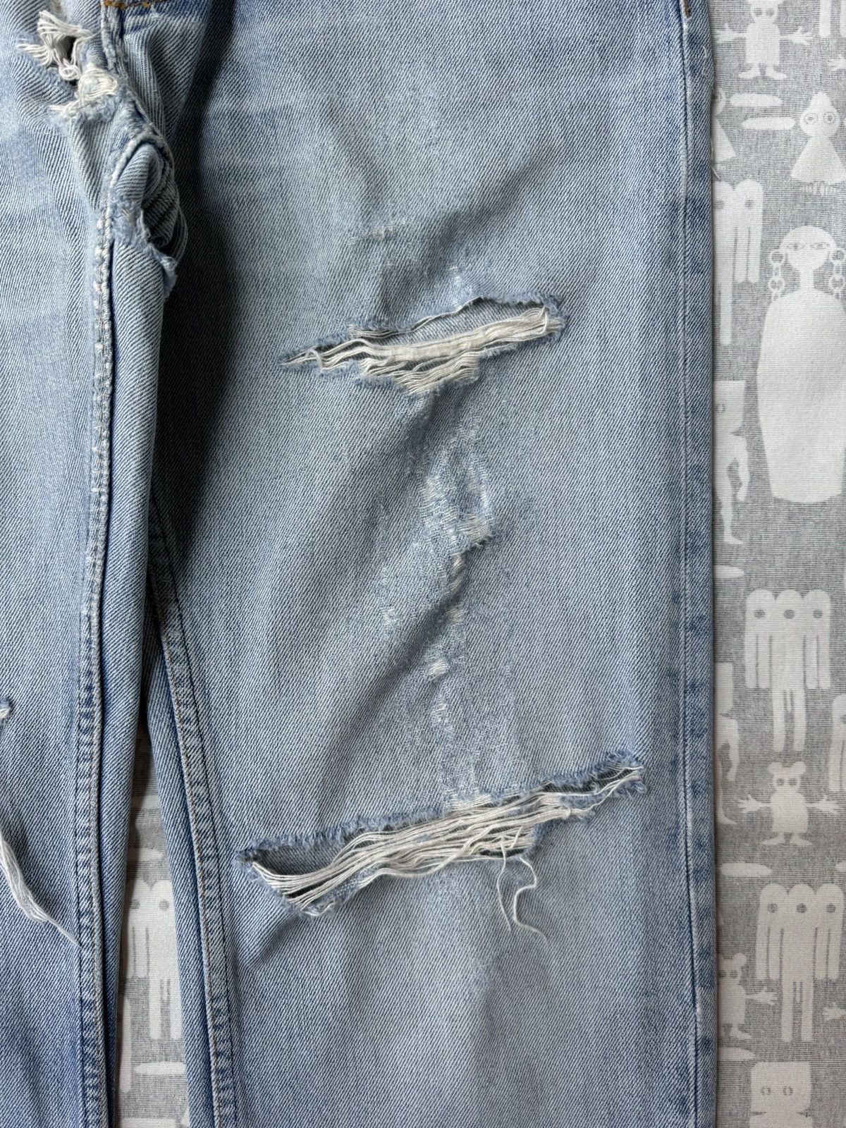 Helmut Lang Helmut Lang 1999 Thrashed Sanded Boot Cut Denim Jeans Size US 32 / EU 48 - 5 Thumbnail