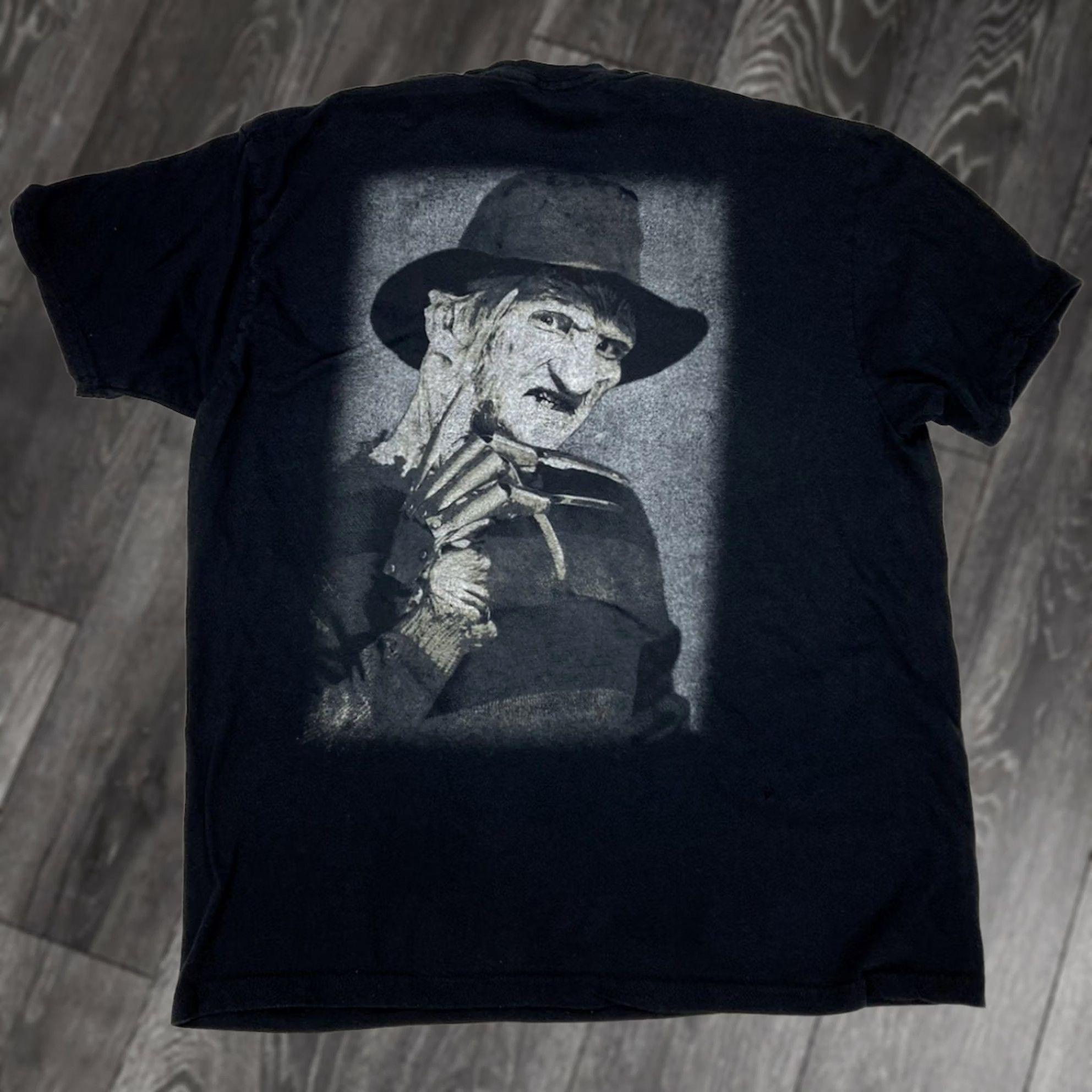 Vintage VINTAGE A Nightmare On Elm Street Movie Graphic T-shirt Men Large Black Freddy Krueger Size US L / EU 52-54 / 3 - 1 Thumbnail