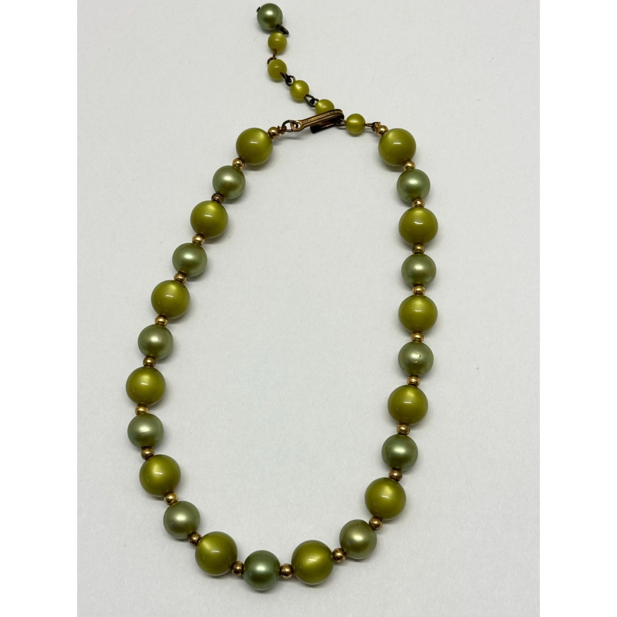 Vintage Vintage green moon glow beaded necklace Size ONE SIZE - 3 Thumbnail