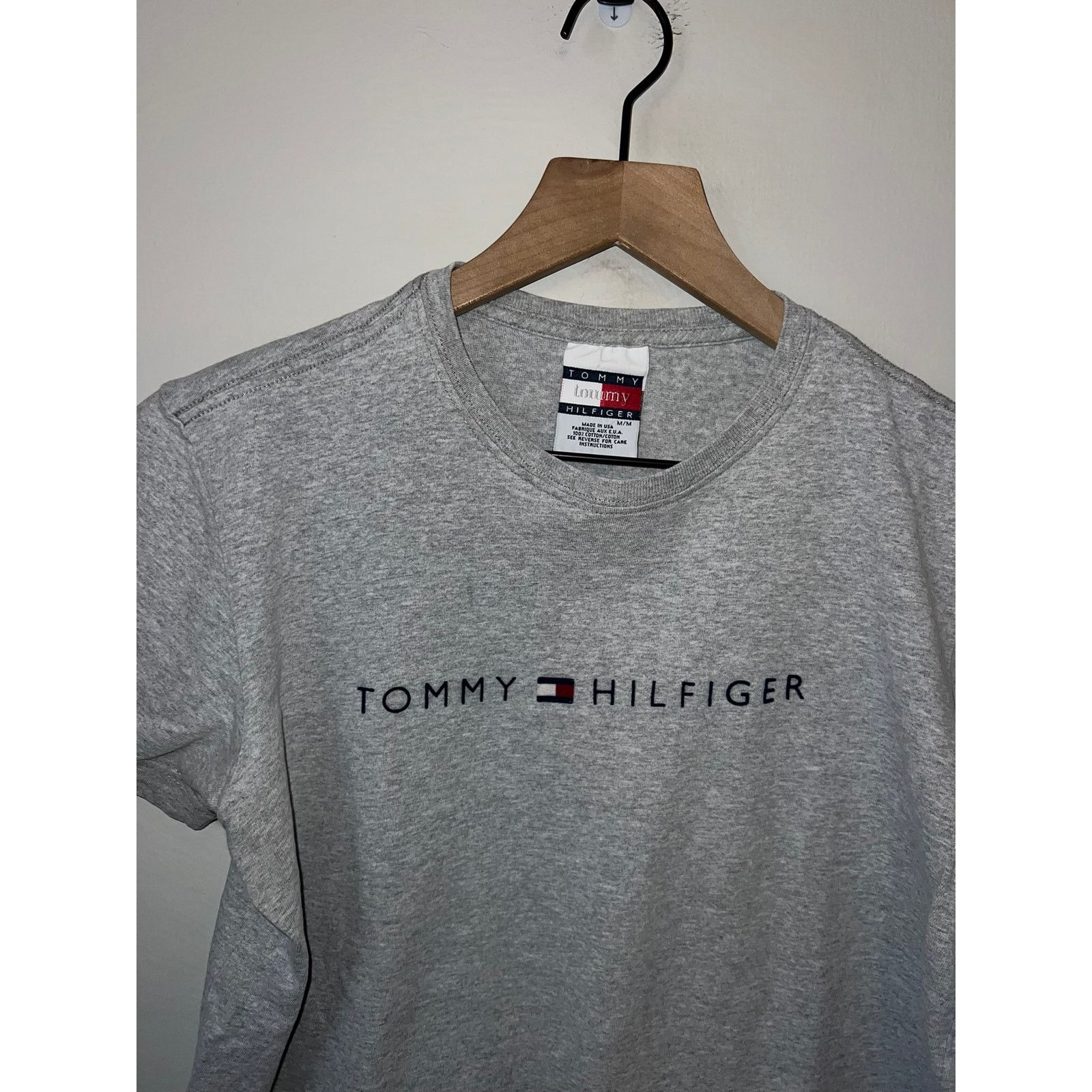 Tommy Hilfiger Womens Tommy Hilfiger Gray Top Shirt Tee Women 90s Y2K M Size M / US 6-8 / IT 42-44 - 4 Thumbnail