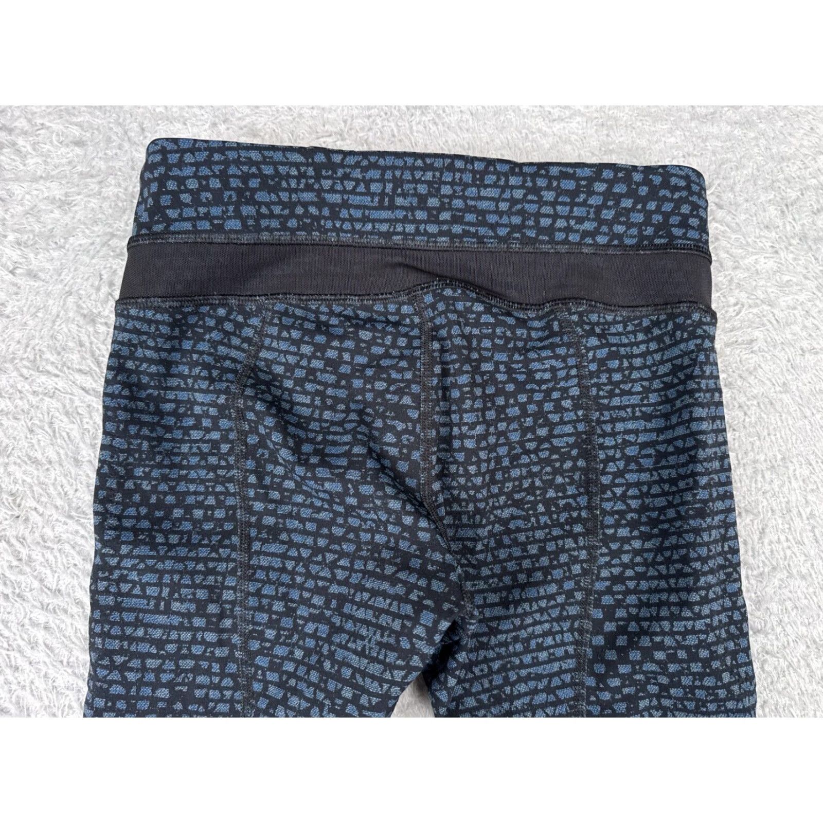 Lululemon Lululemon Pants Women 4 Blue Black Inspire Tight II Luxtreme Run W5AA6S Size 27" / US 4 / IT 40 - 4 Thumbnail