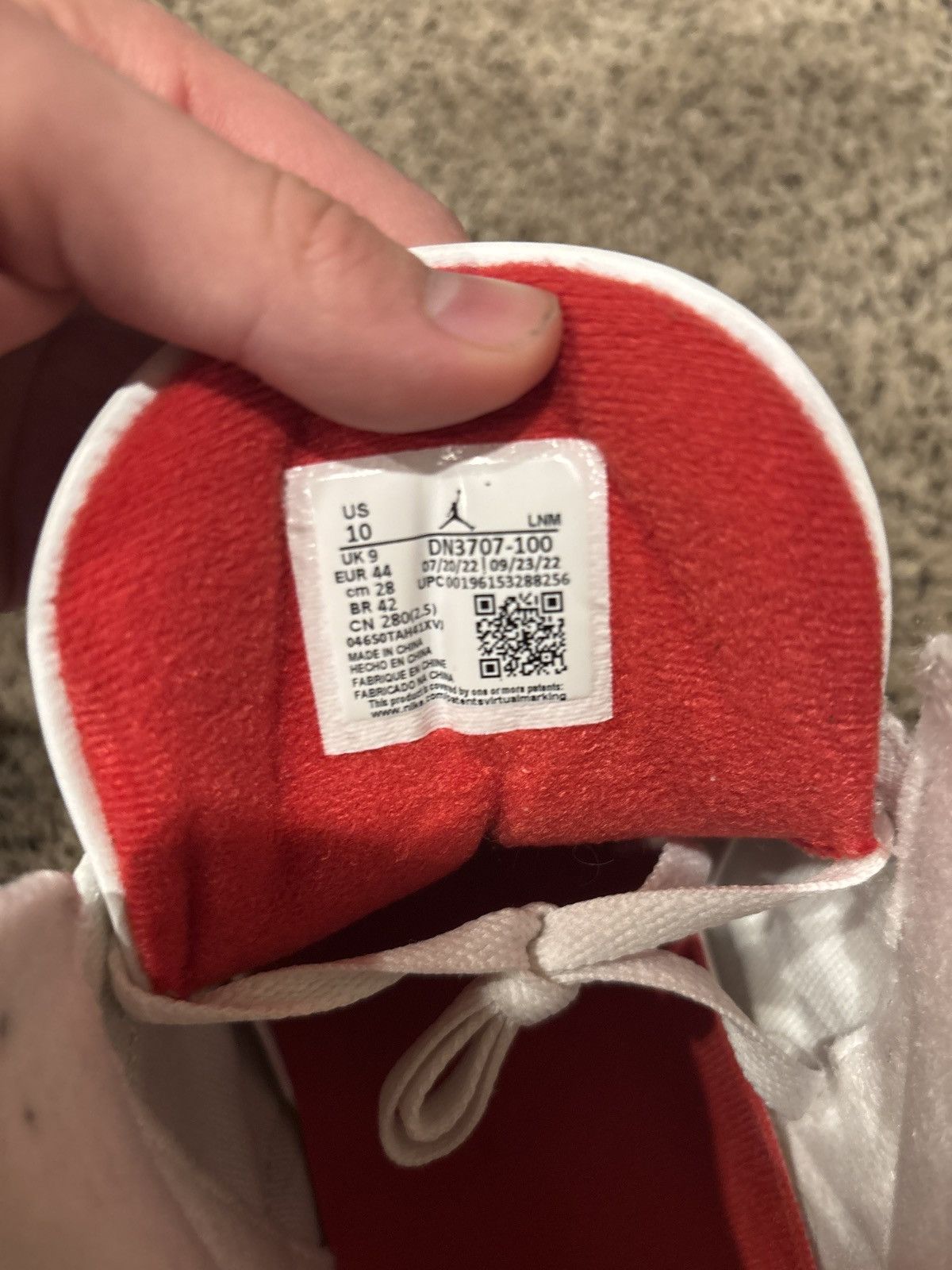 Jordan Brand Jordan 3 white cement reimaged Size US 10 / EU 43 - 4 Thumbnail