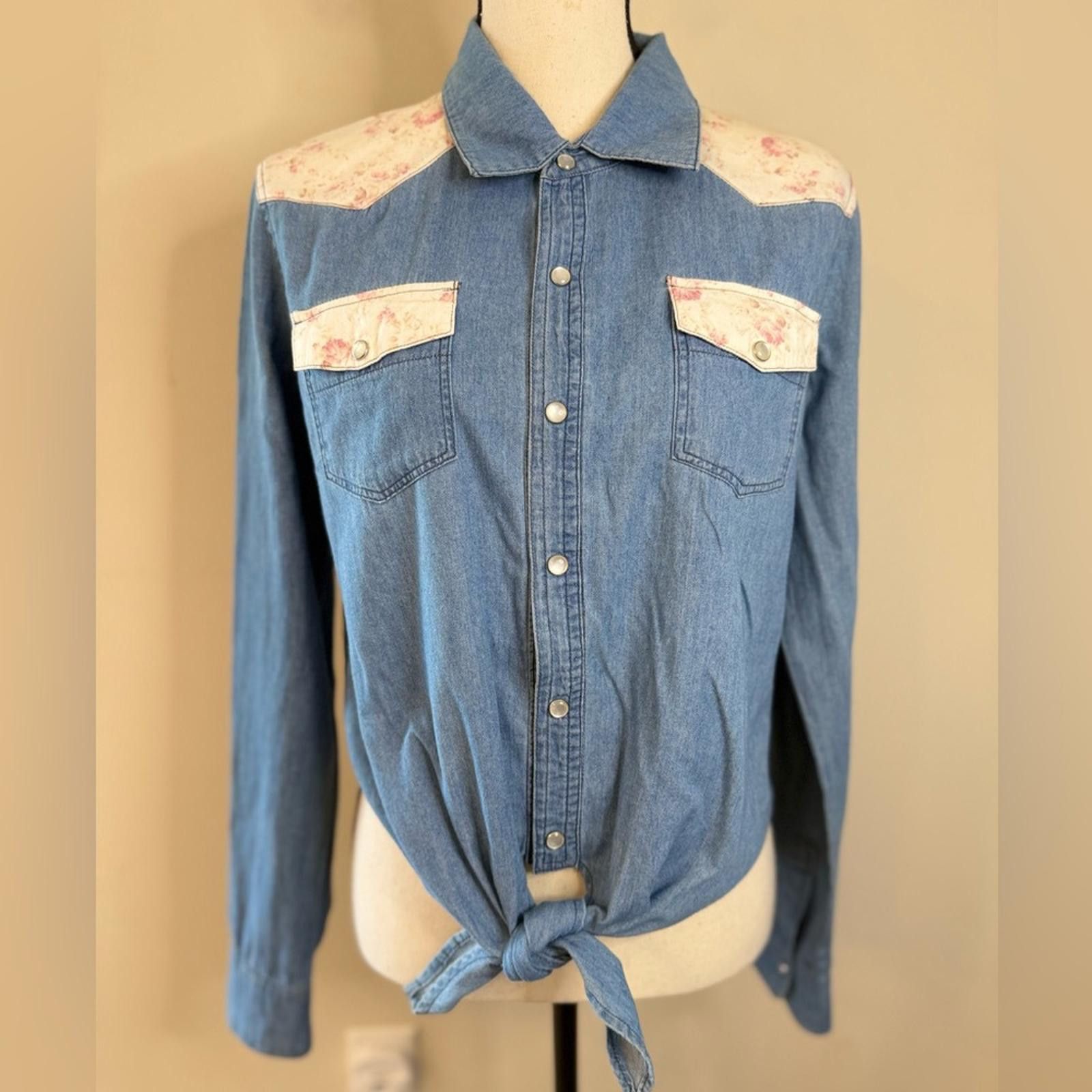 Other Twisted Angles western denim floral crop top SZ LG Size L / US 10 / IT 46 - 1 Thumbnail