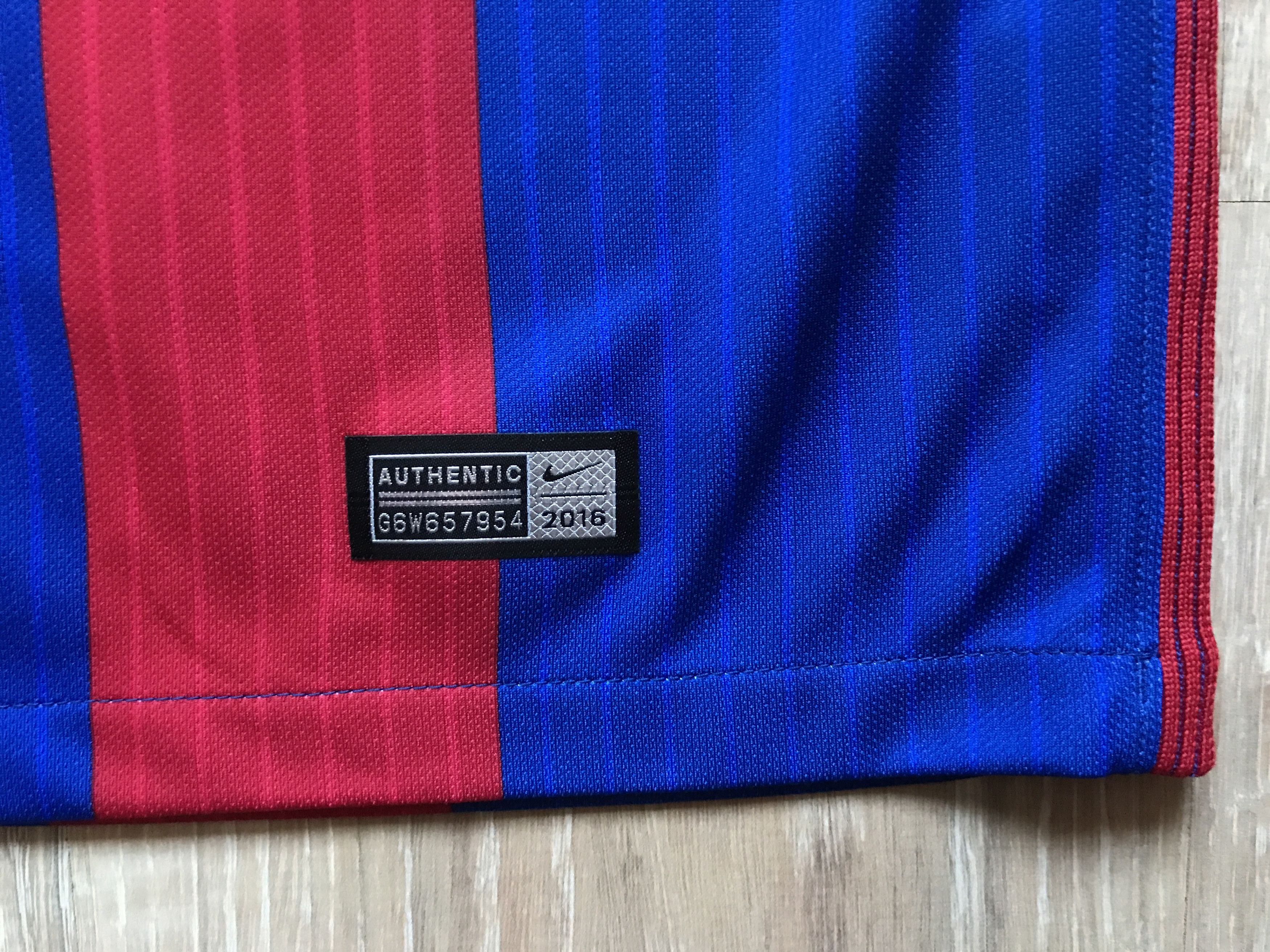 Nike × Vintage Nike Barcelona Home Shirt Kids 2016-2017 Size US XXS / EU 40 - 5 Thumbnail