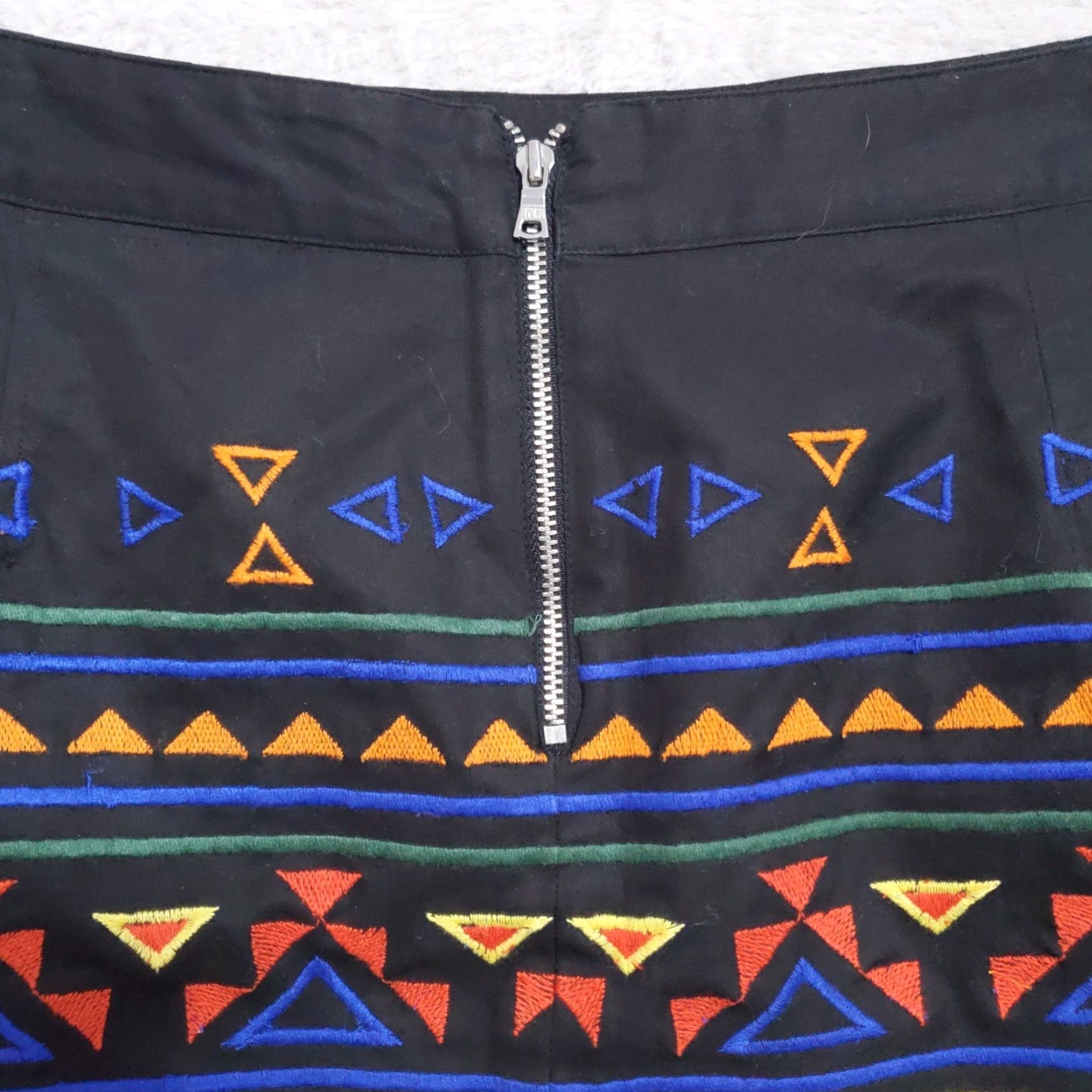 Sam Edelman Sam Edelman Skirt Women 12 Black Aztec Print Beaded Embroidered Cotton Mini Size 34" / US 12 / IT 48 - 5 Thumbnail
