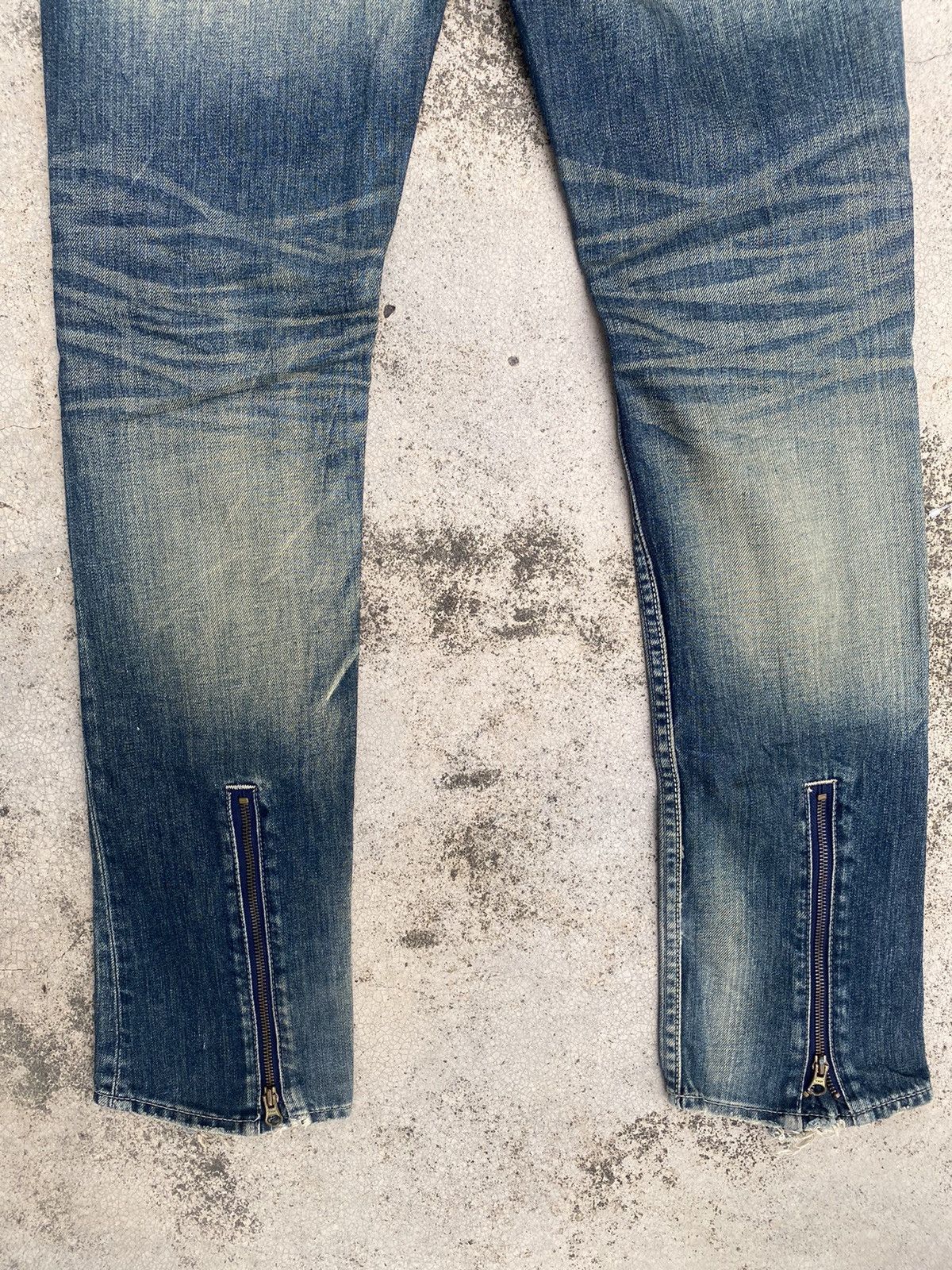 If Six Was Nine × Japanese Brand × Le Grande Bleu (L.G.B.) Japanese Brand Varosh Distressed Patch Faded Low Rise Jeans Size US 30 / EU 46 - 20 Thumbnail